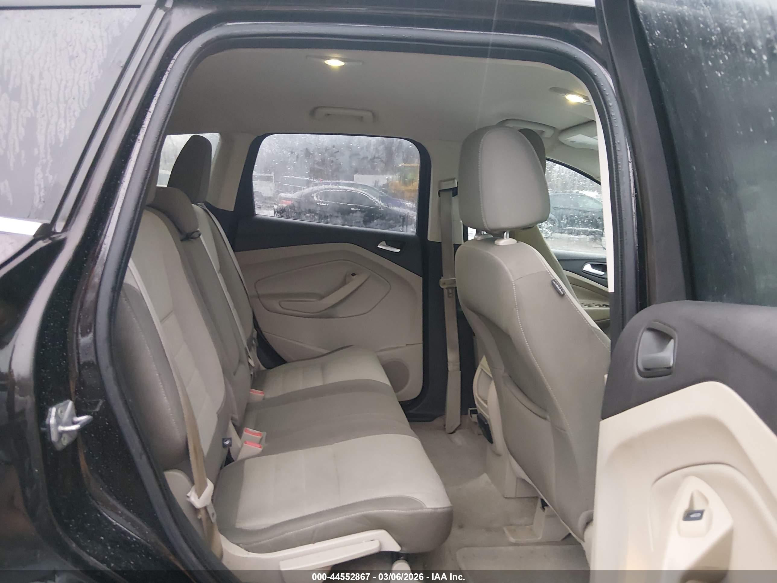 FORD ESCAPE image 8