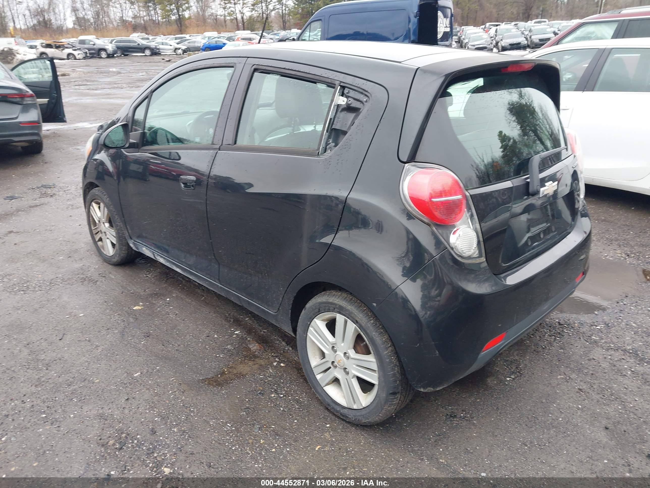 CHEVROLET SPARK image 3