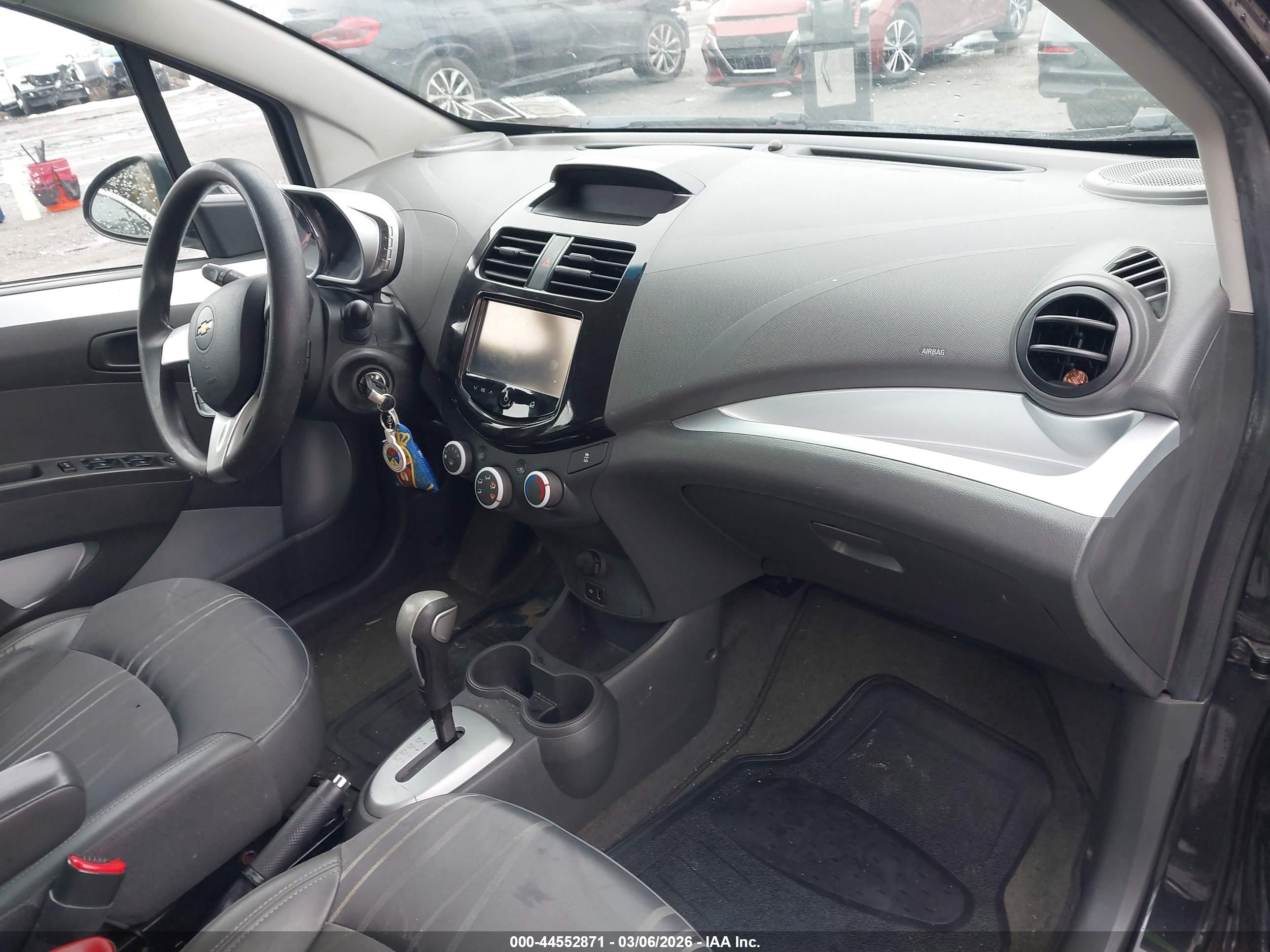 CHEVROLET SPARK image 5