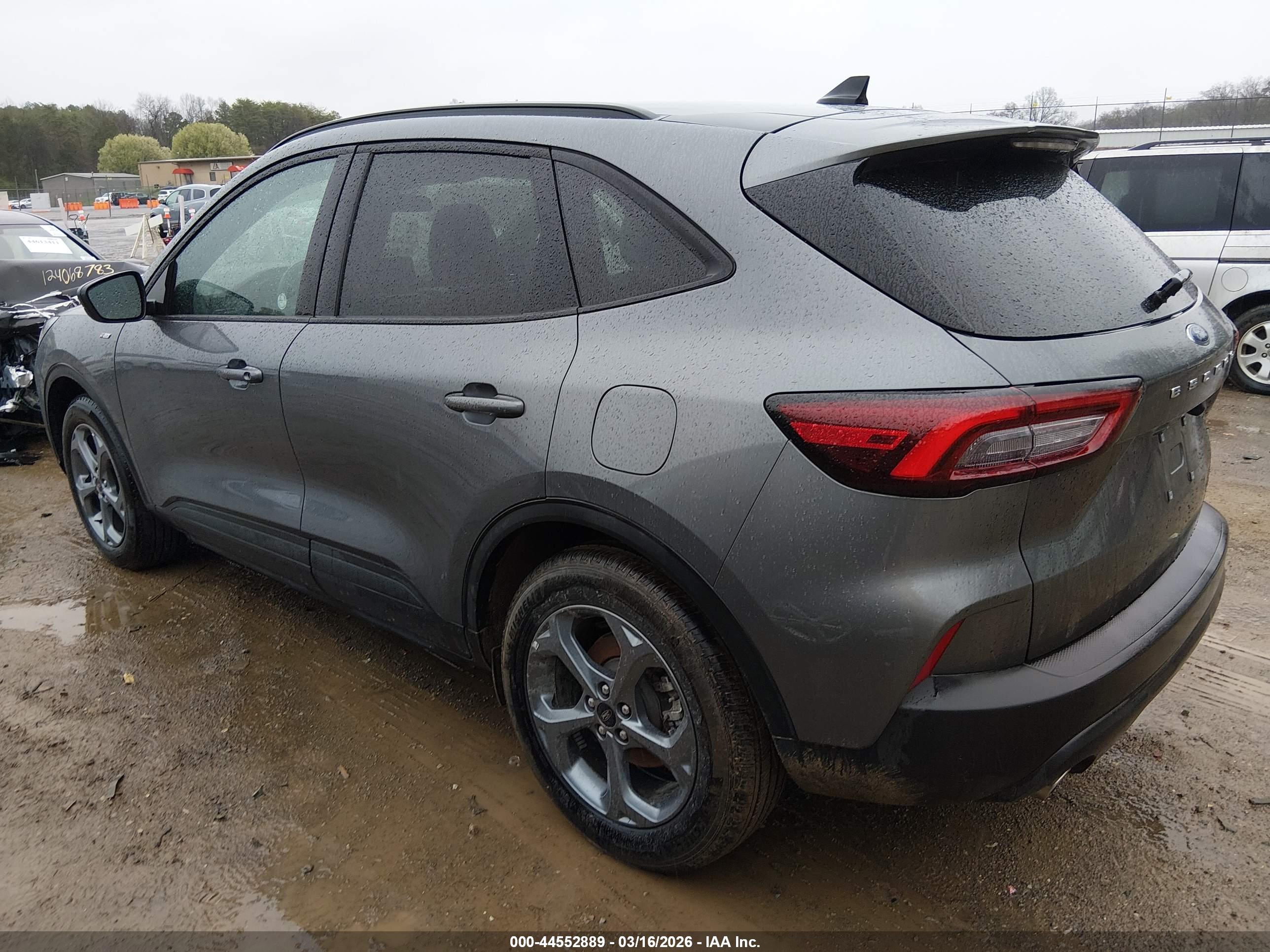 FORD ESCAPE image 3