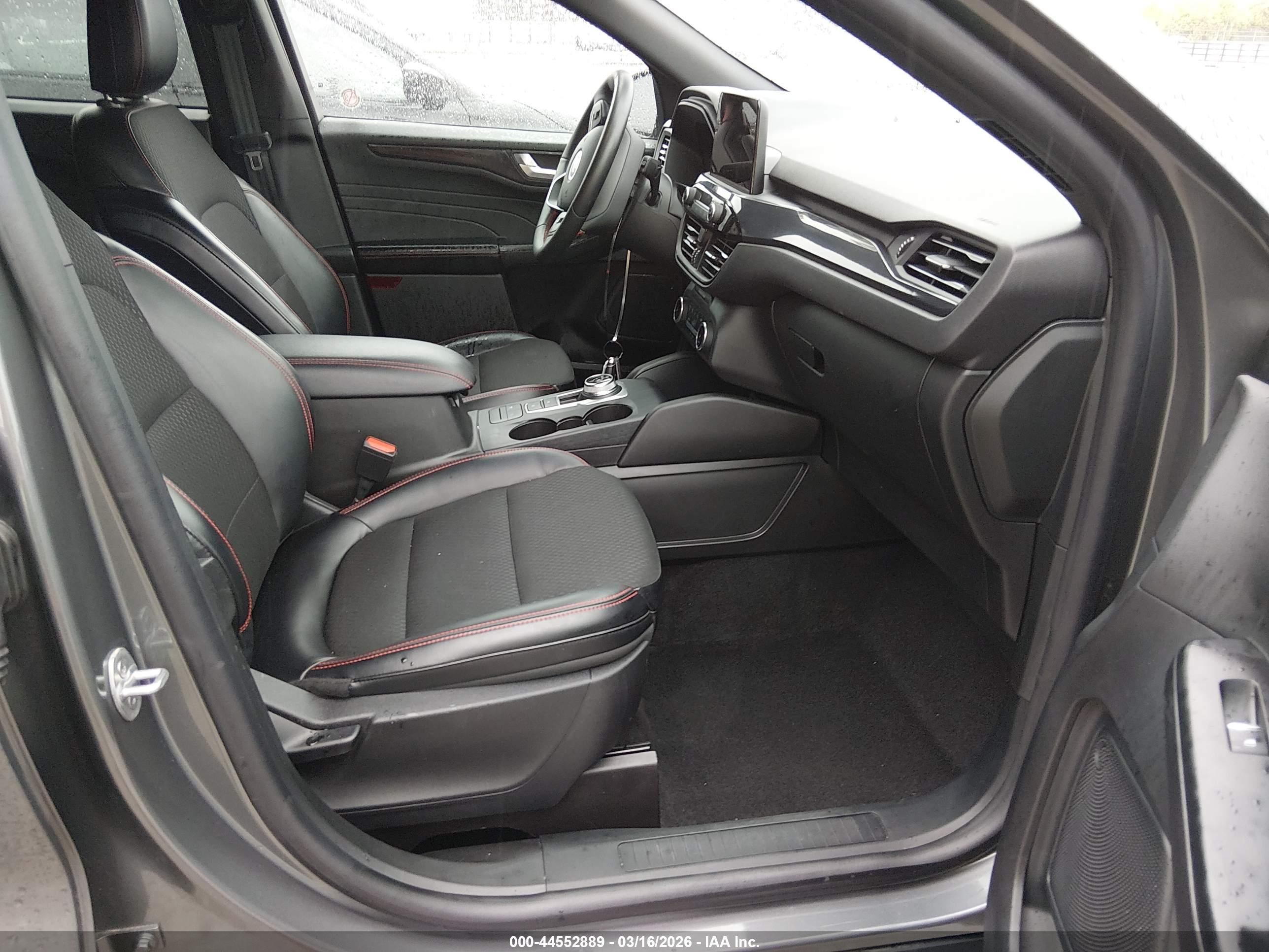 FORD ESCAPE image 5