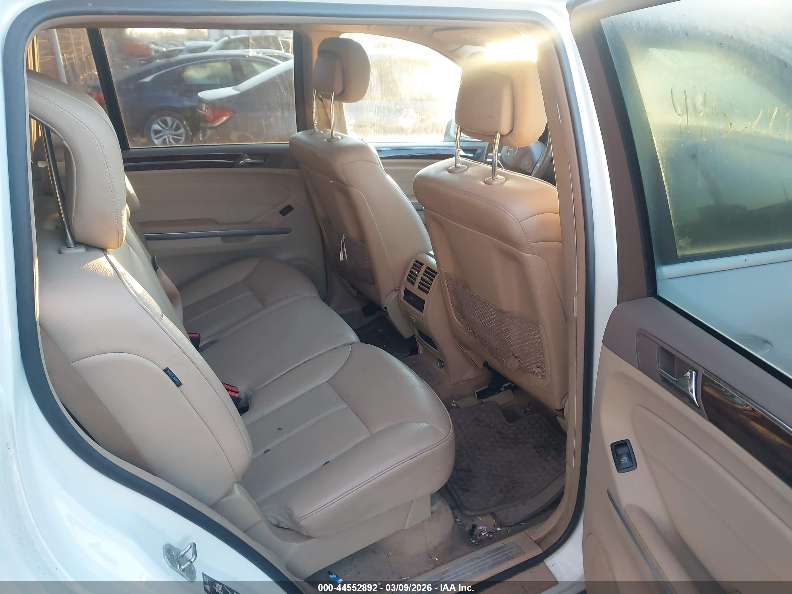 MERCEDES-BENZ GL image 8