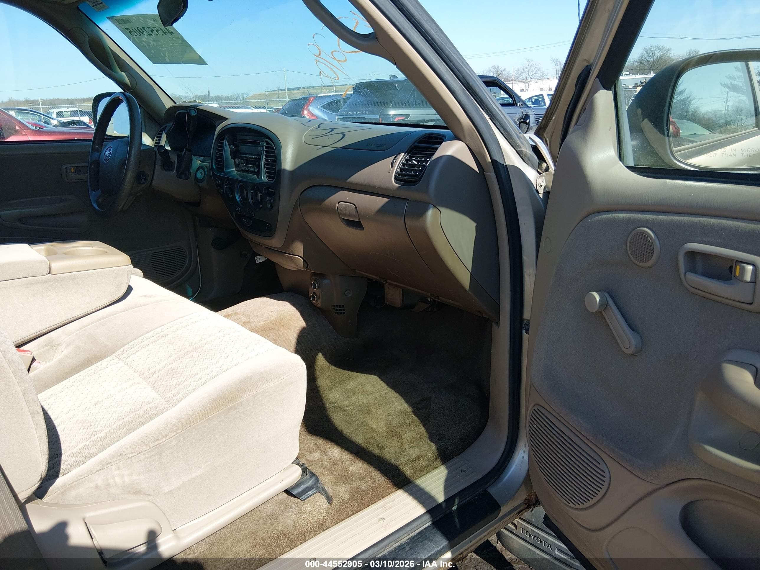 TOYOTA TUNDRA image 5