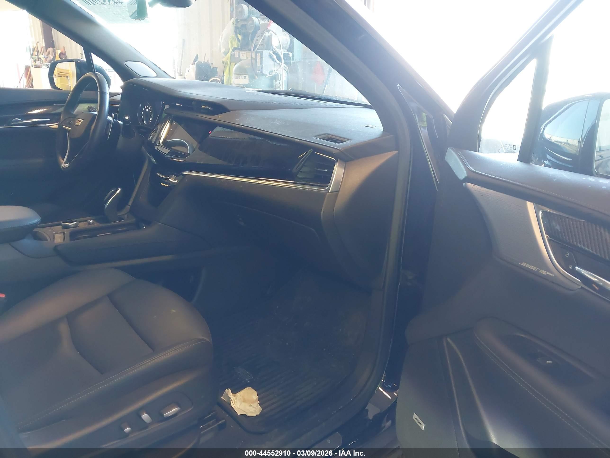 CADILLAC XT6 image 5