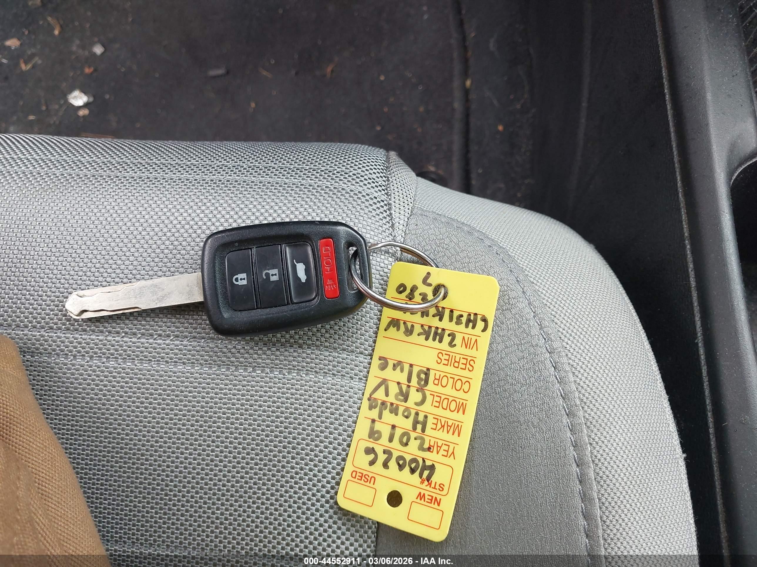 HONDA CR-V image 11