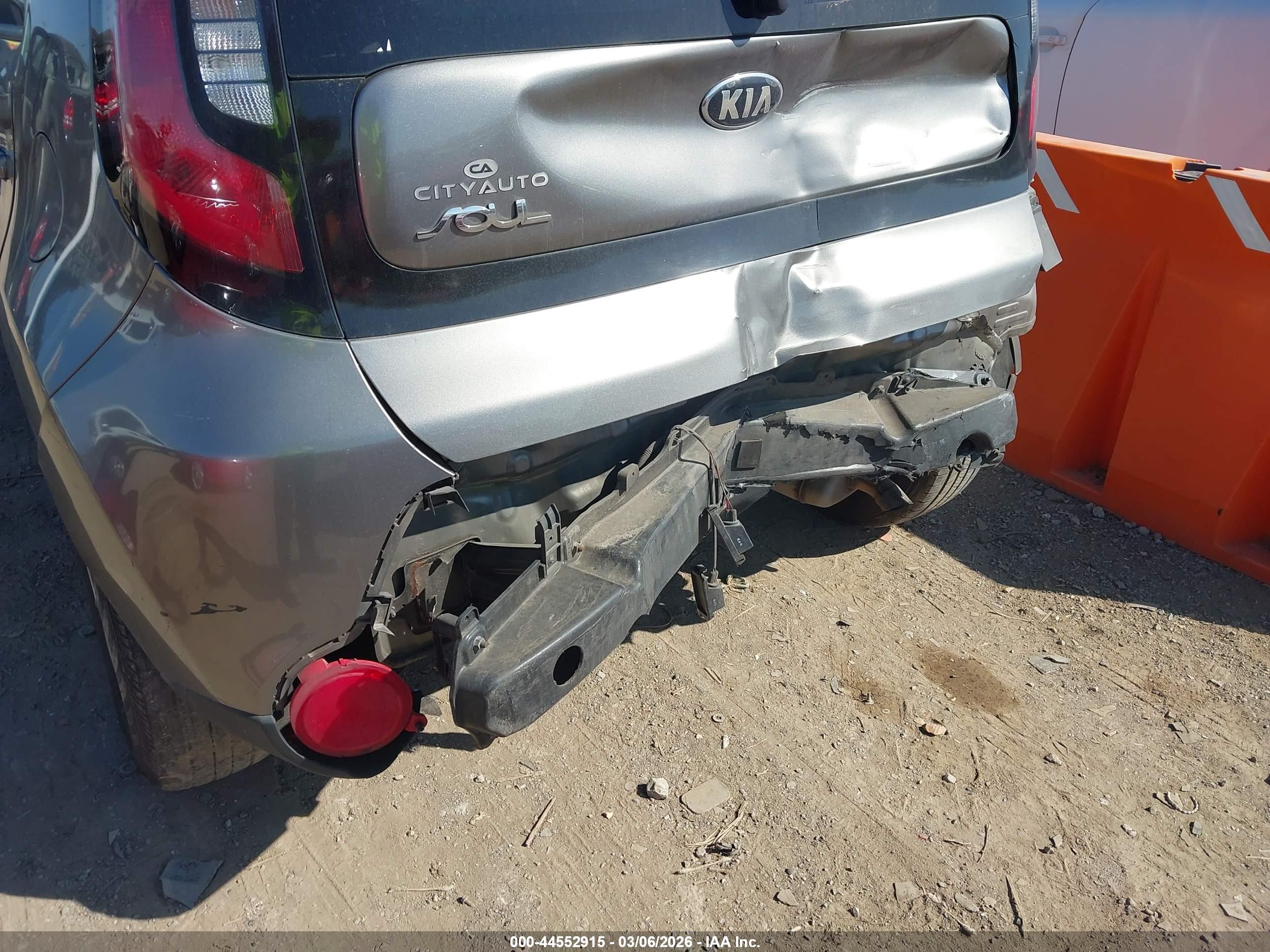 KIA SOUL image 6