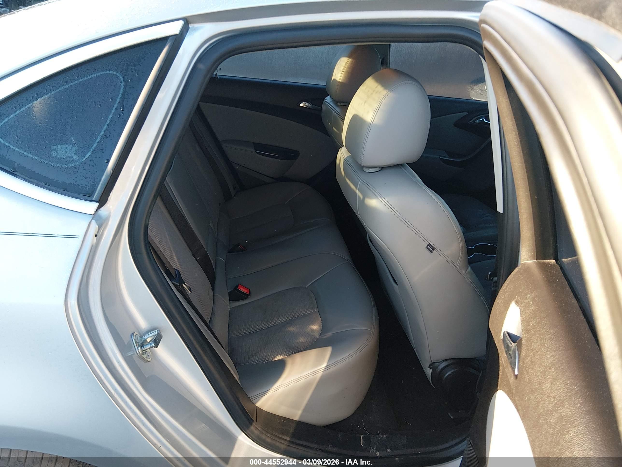 BUICK VERANO image 8