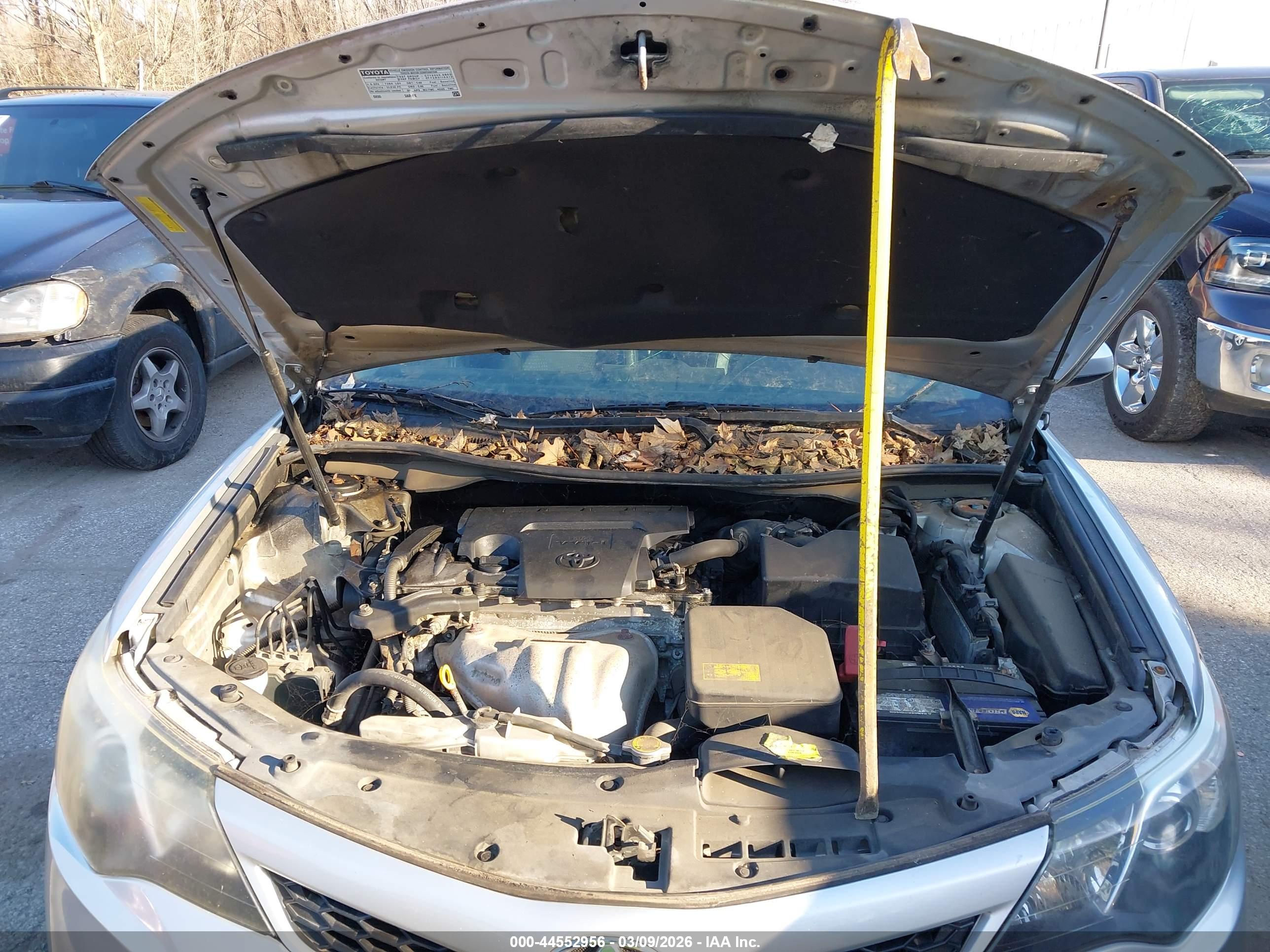 TOYOTA CAMRY image 10