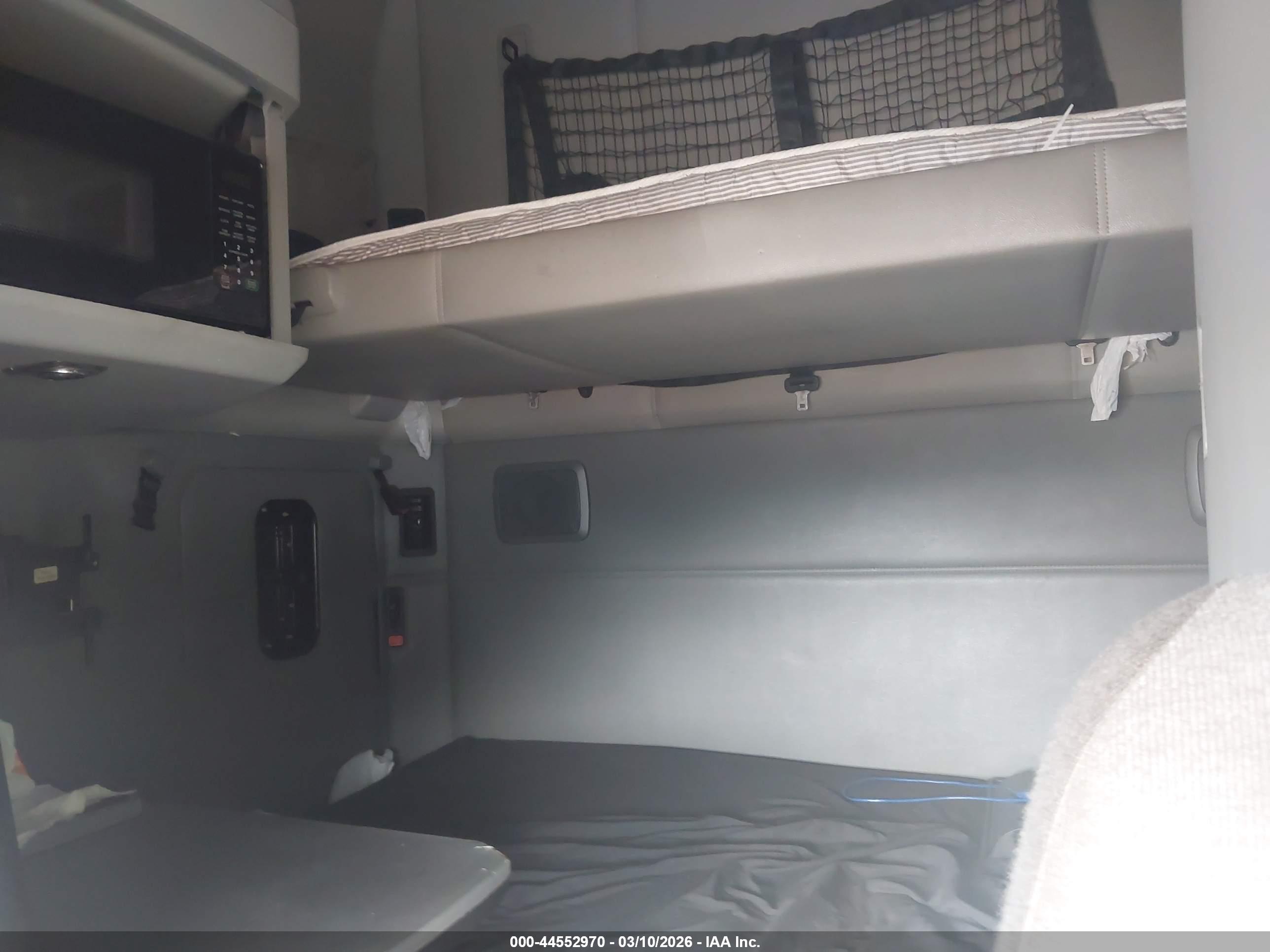 KENWORTH T680 image 8