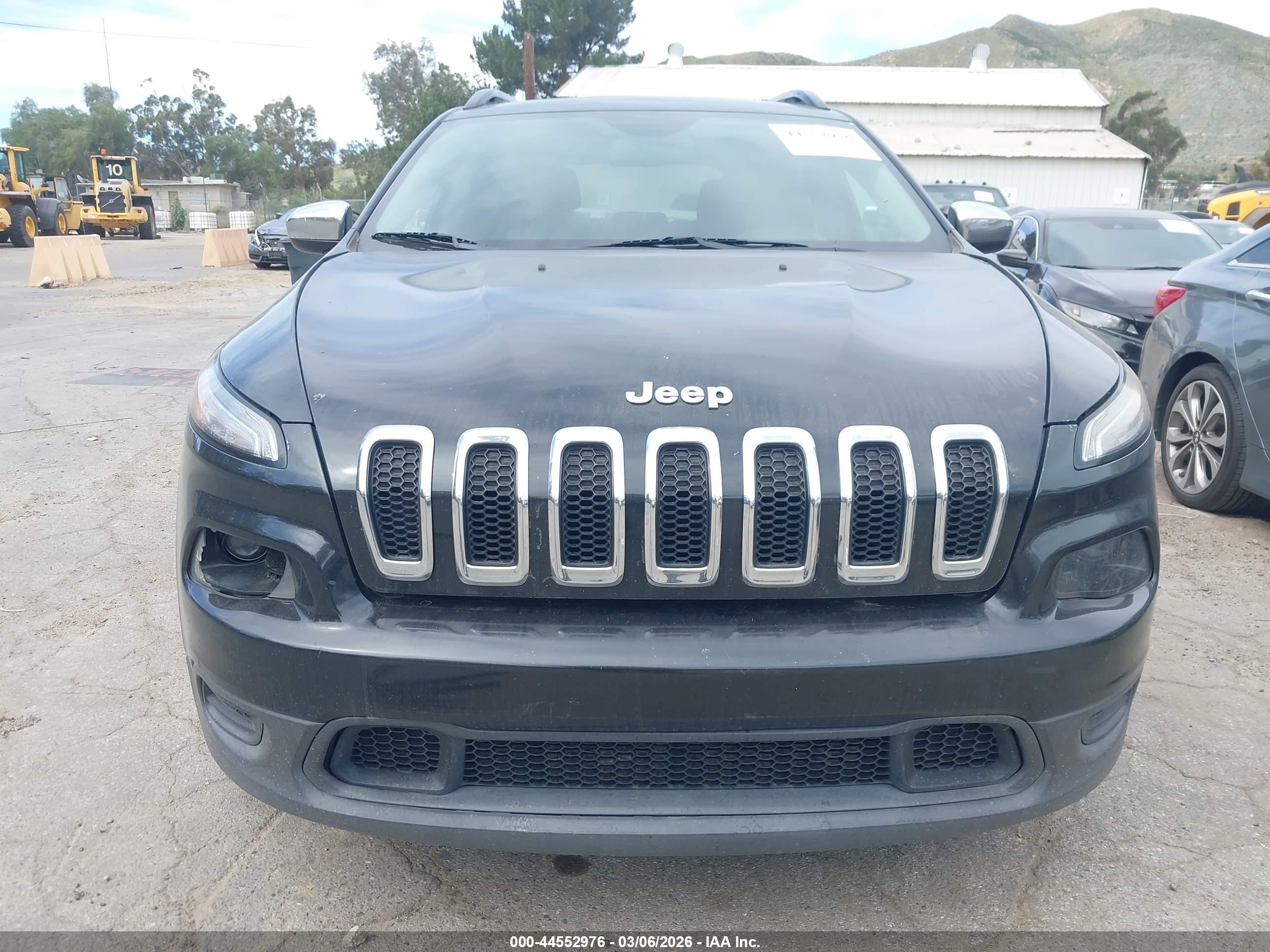 JEEP CHEROKEE image 6