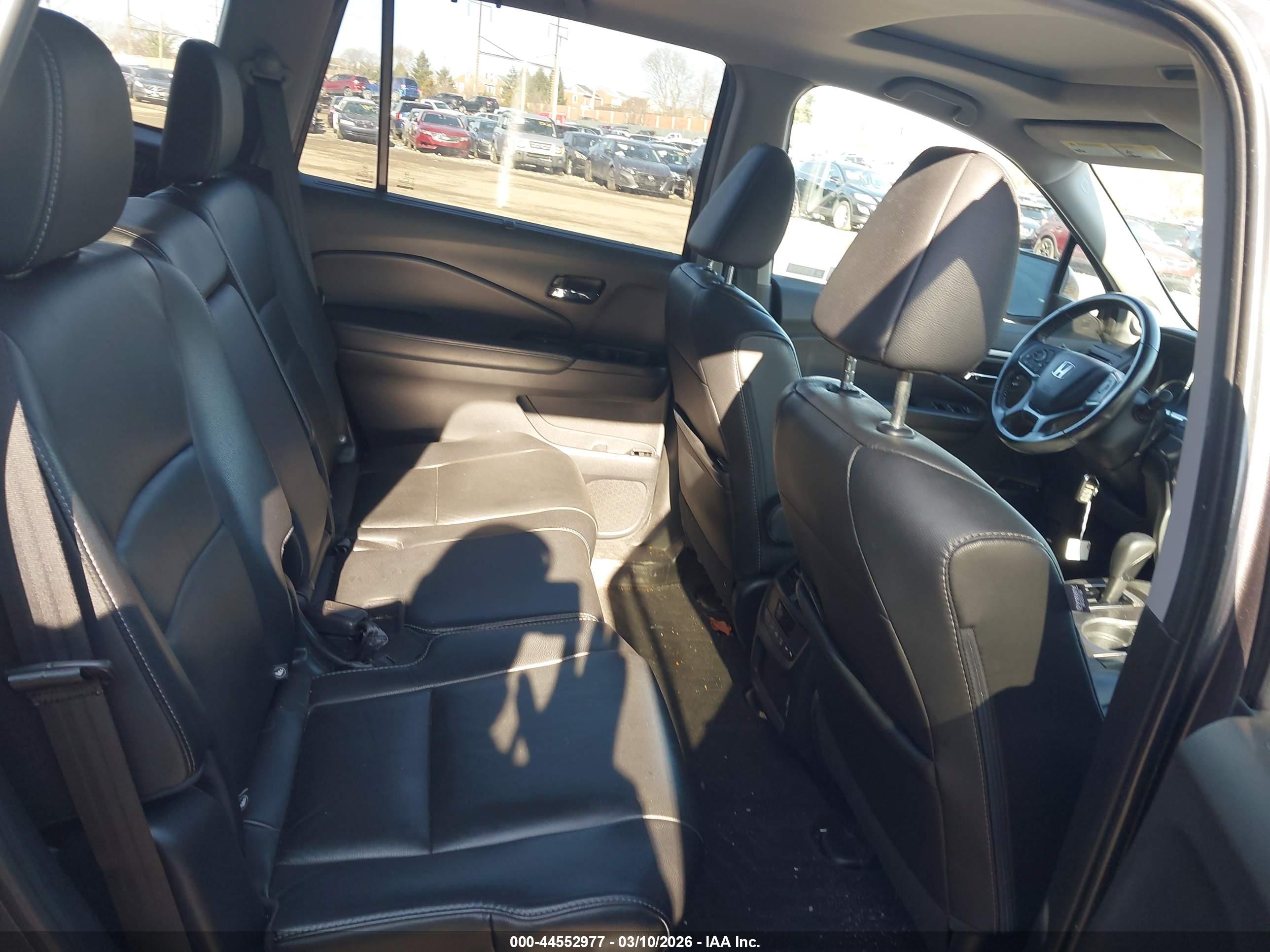 HONDA PILOT image 8