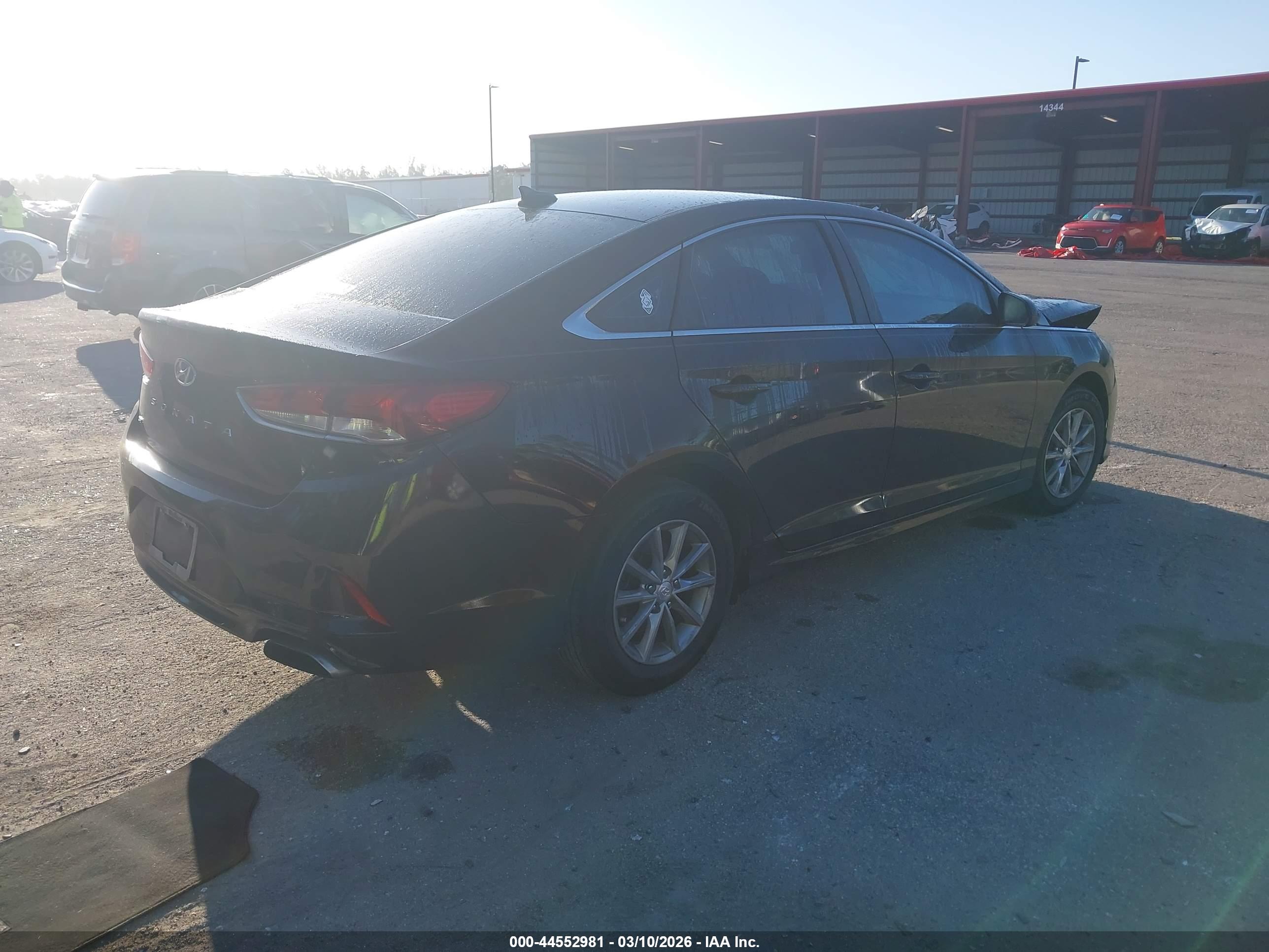 HYUNDAI SONATA image 4