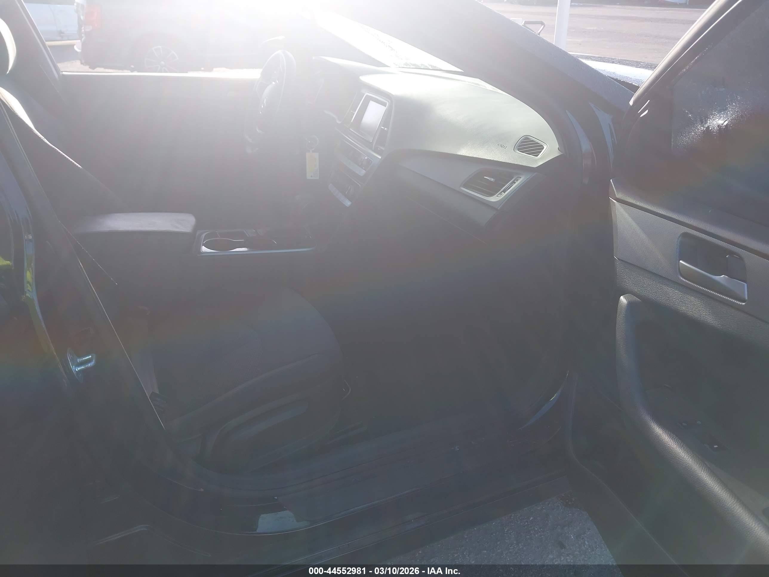 HYUNDAI SONATA image 5