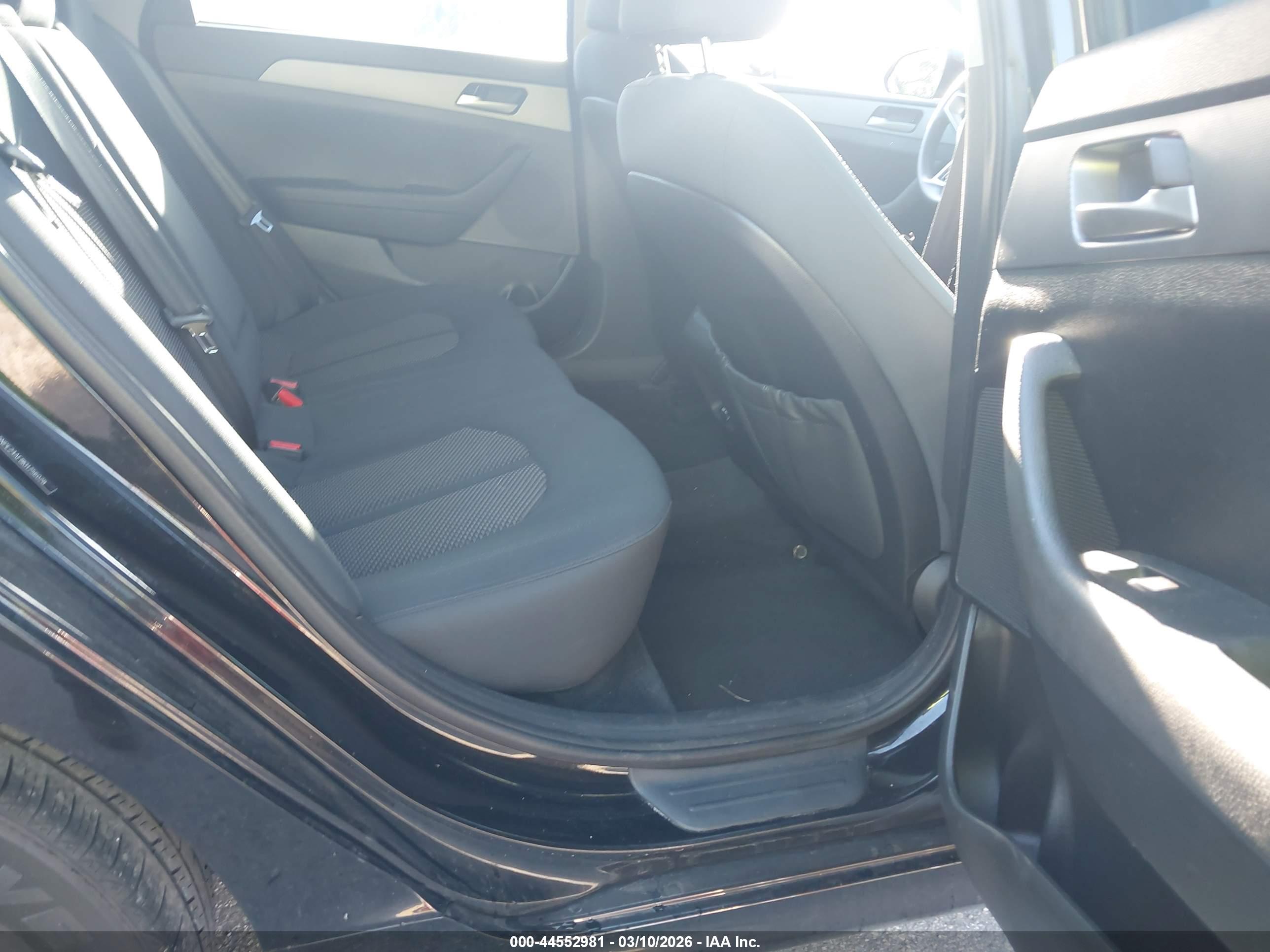 HYUNDAI SONATA image 8
