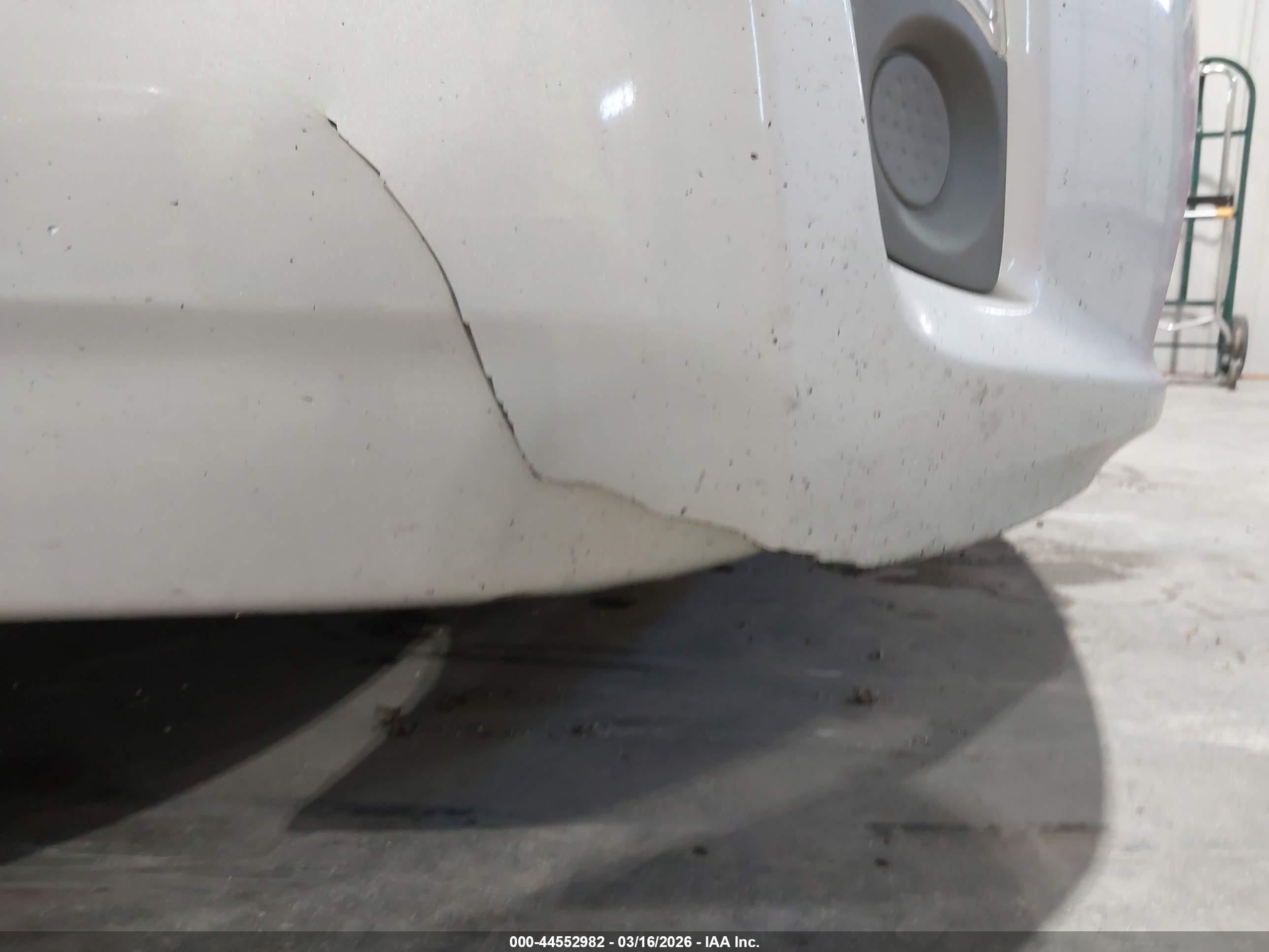 TOYOTA PRIUS image 6