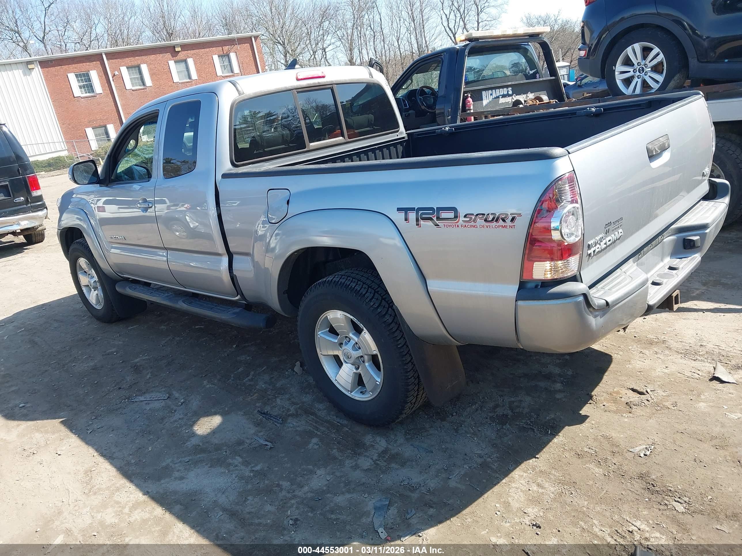 TOYOTA TACOMA image 3