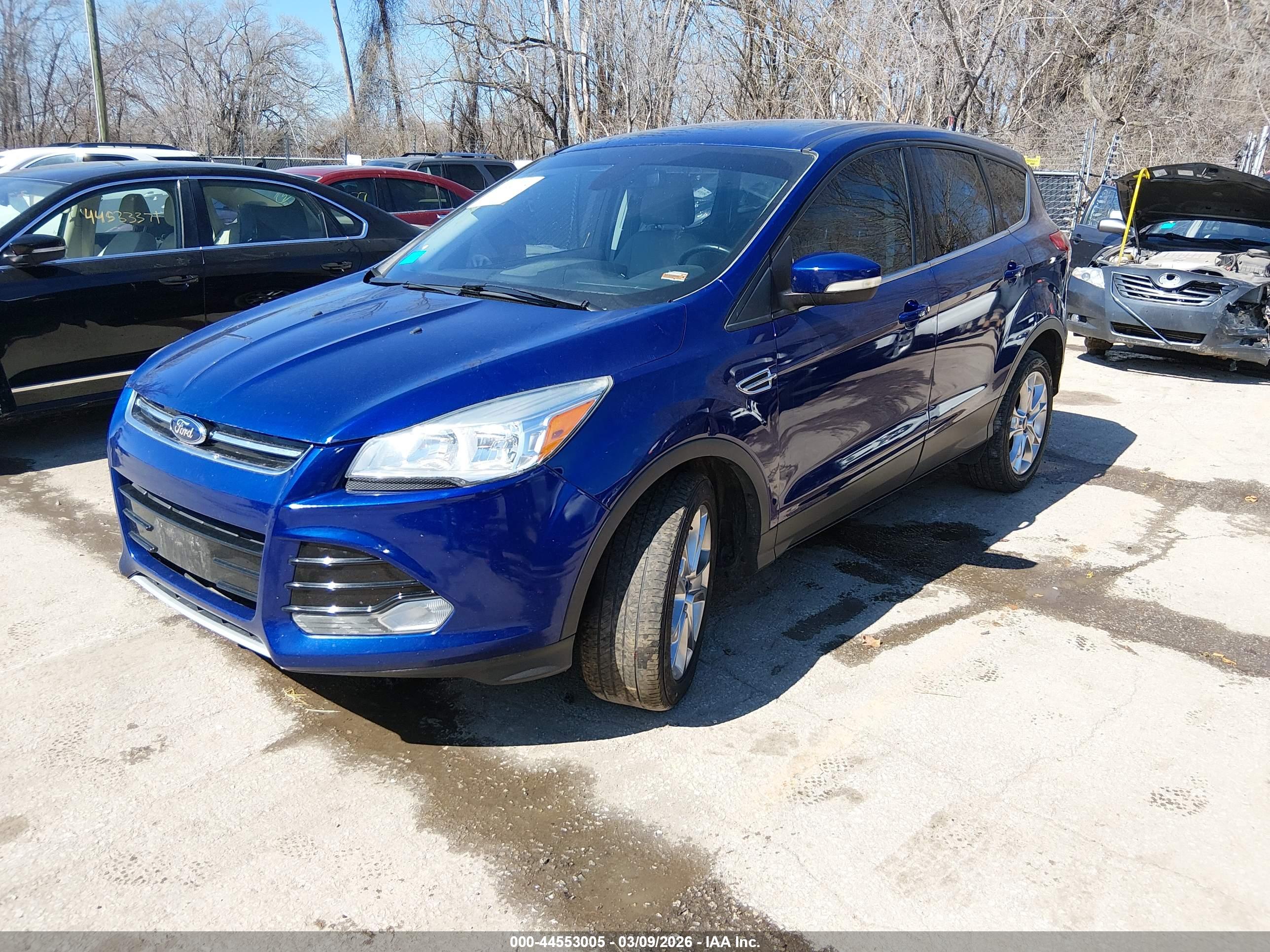 FORD ESCAPE image 2