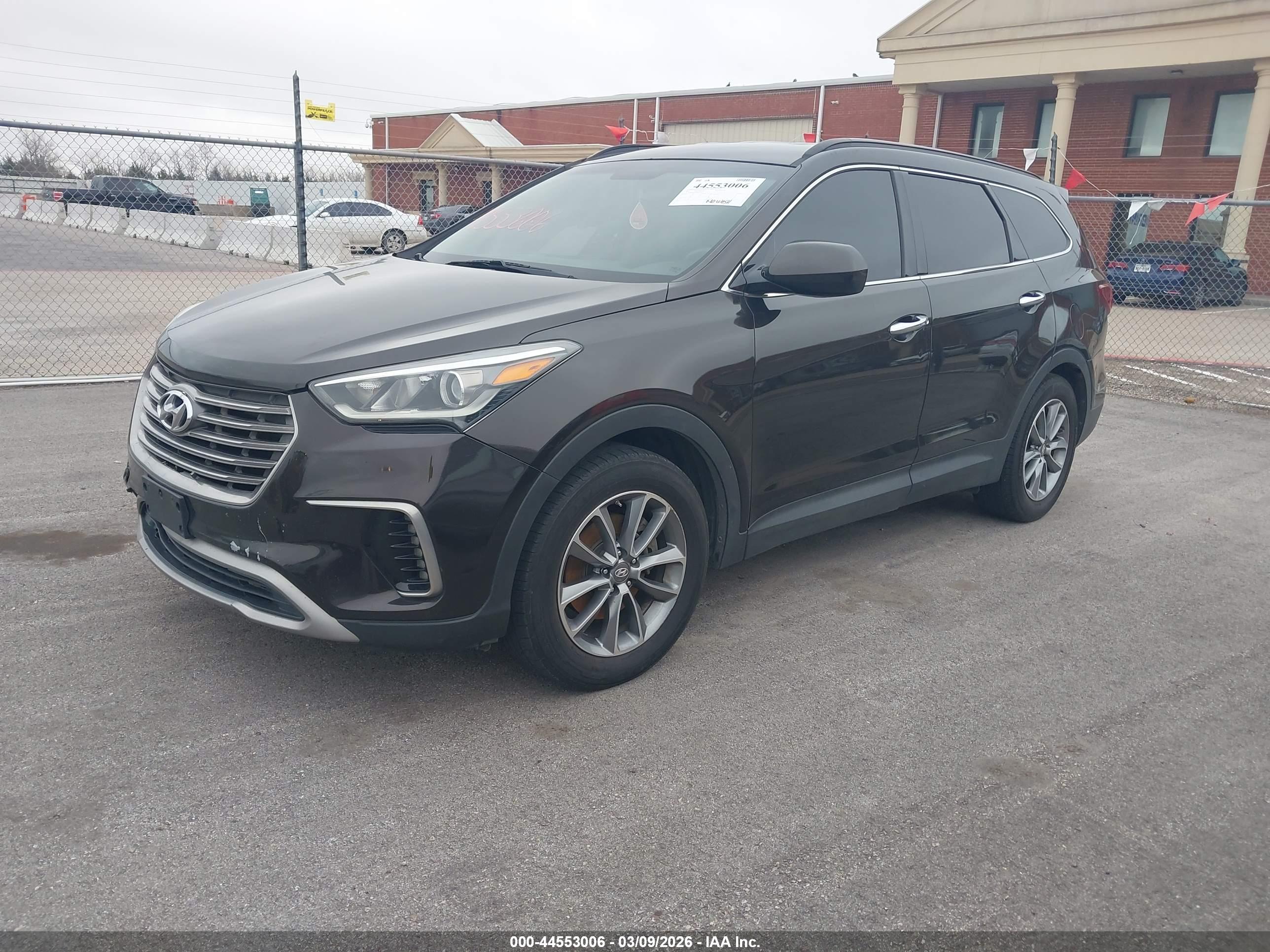 HYUNDAI SANTA image 2