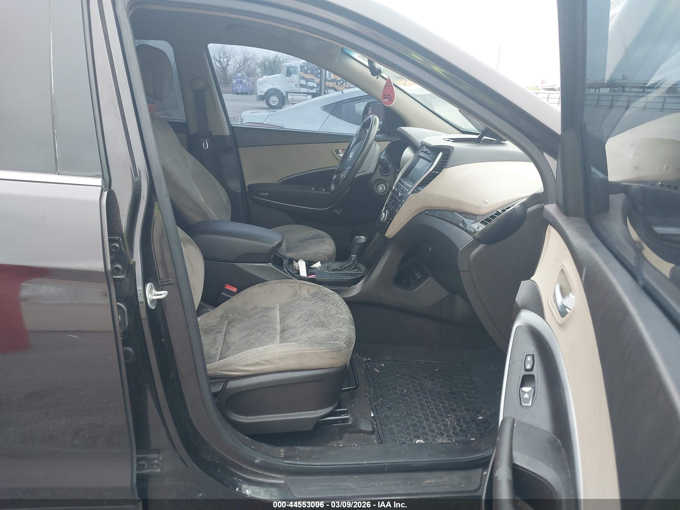 HYUNDAI SANTA image 5