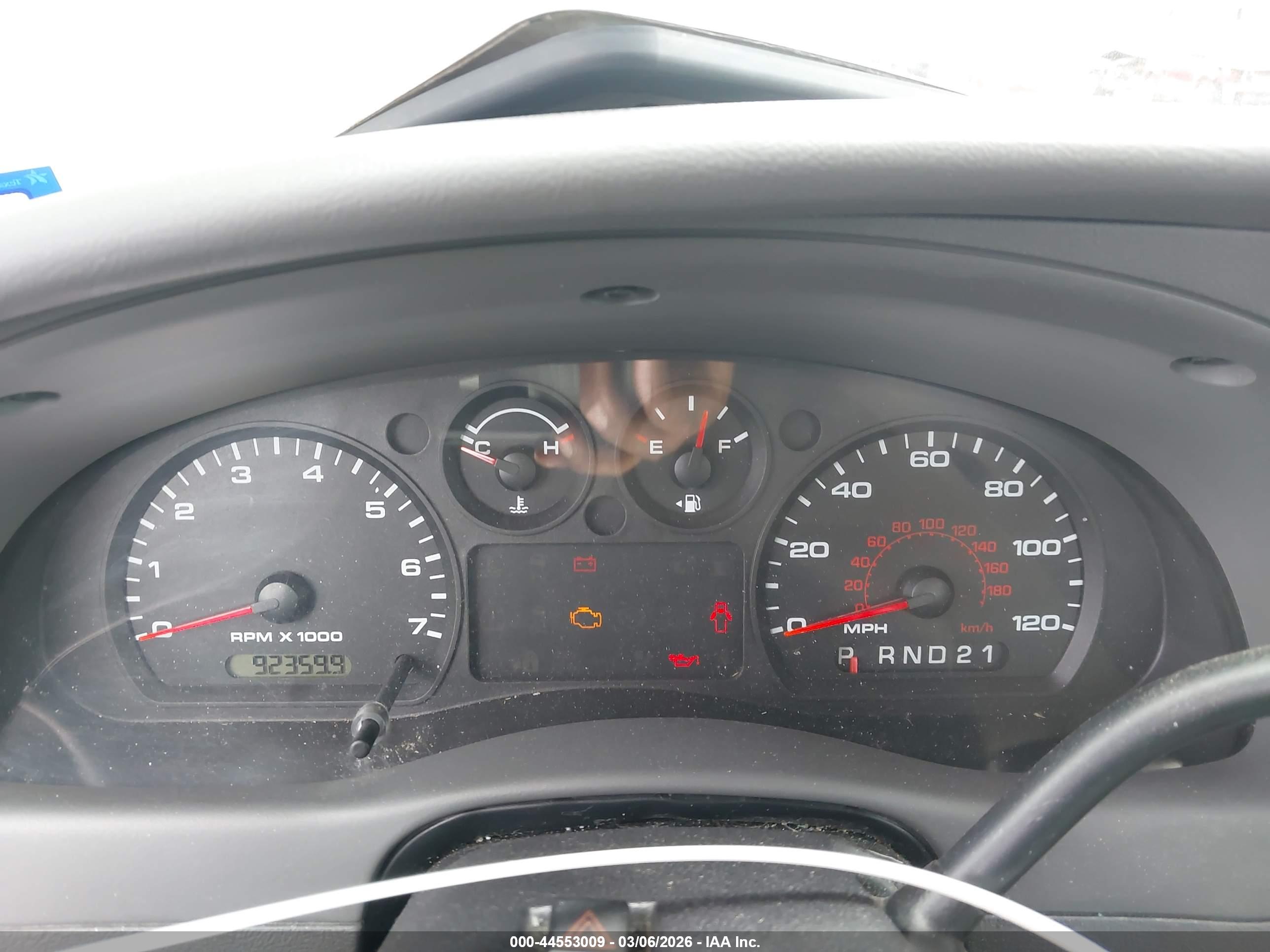 FORD RANGER image 7