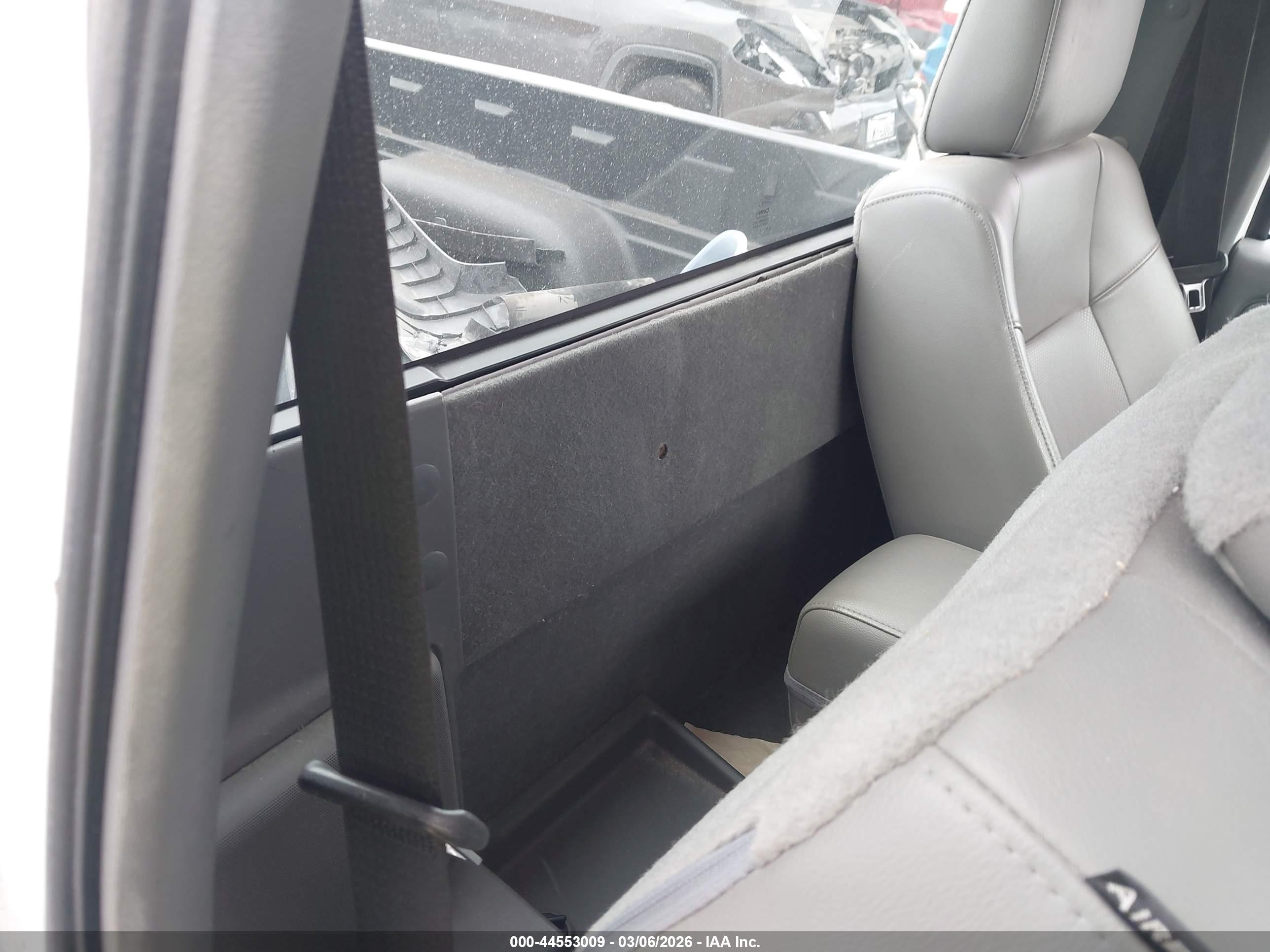 FORD RANGER image 8