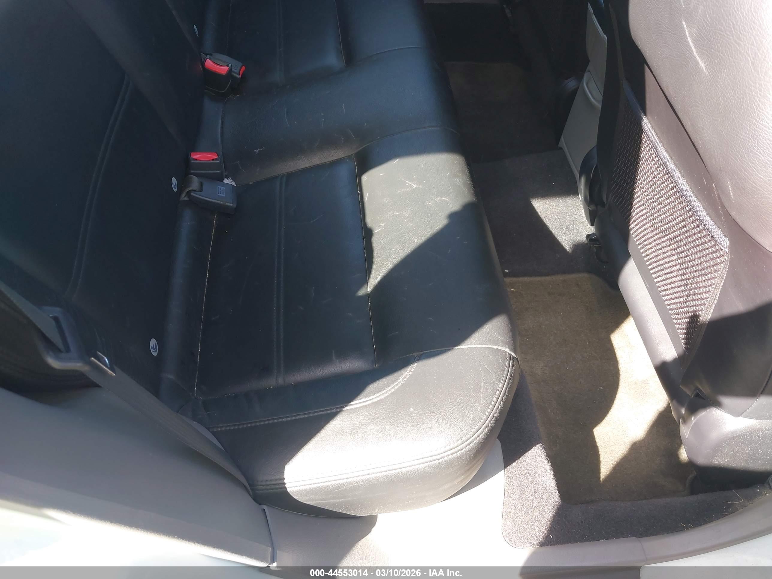 SUBARU FORESTER image 8