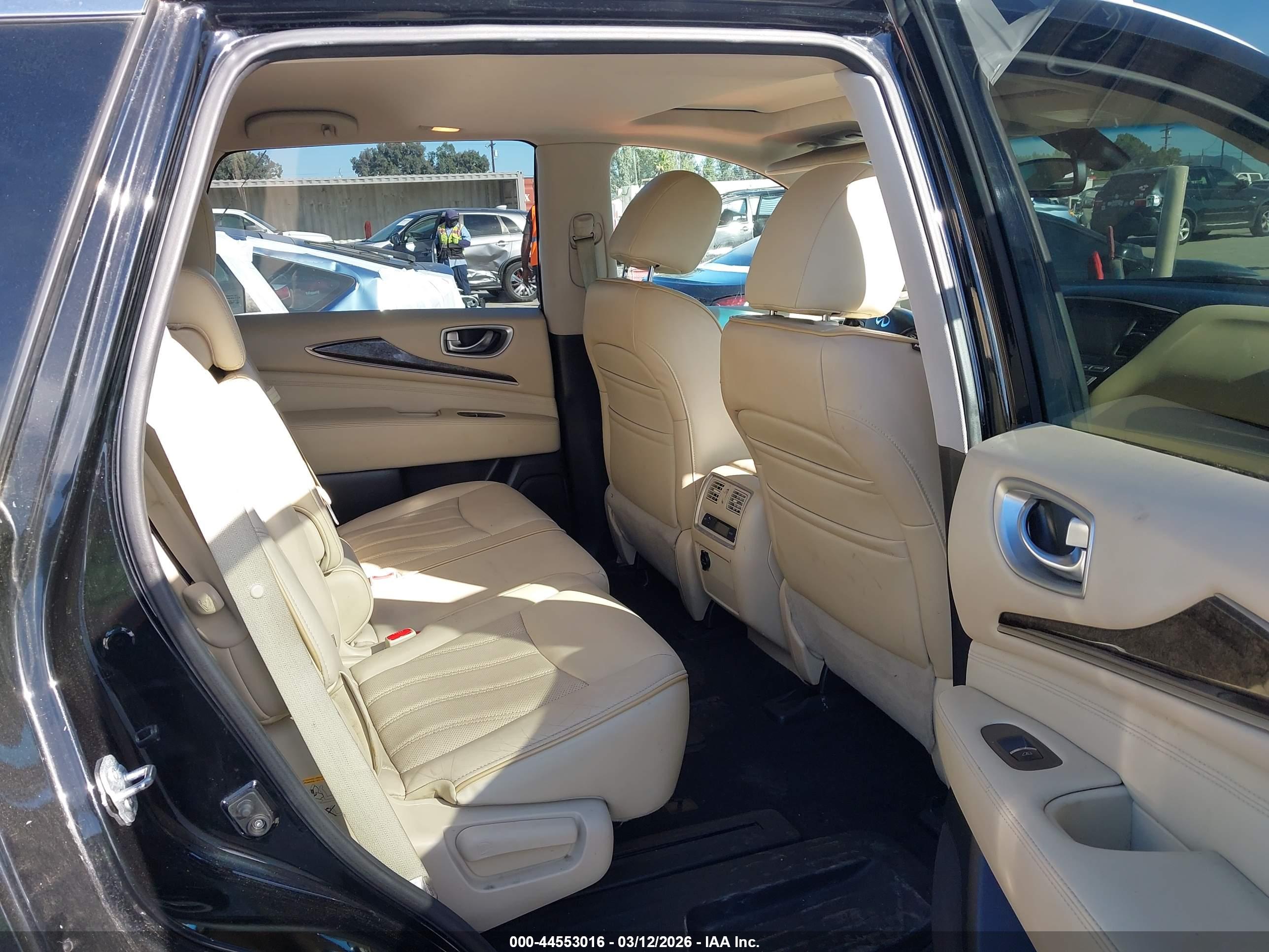 INFINITI QX60 image 8