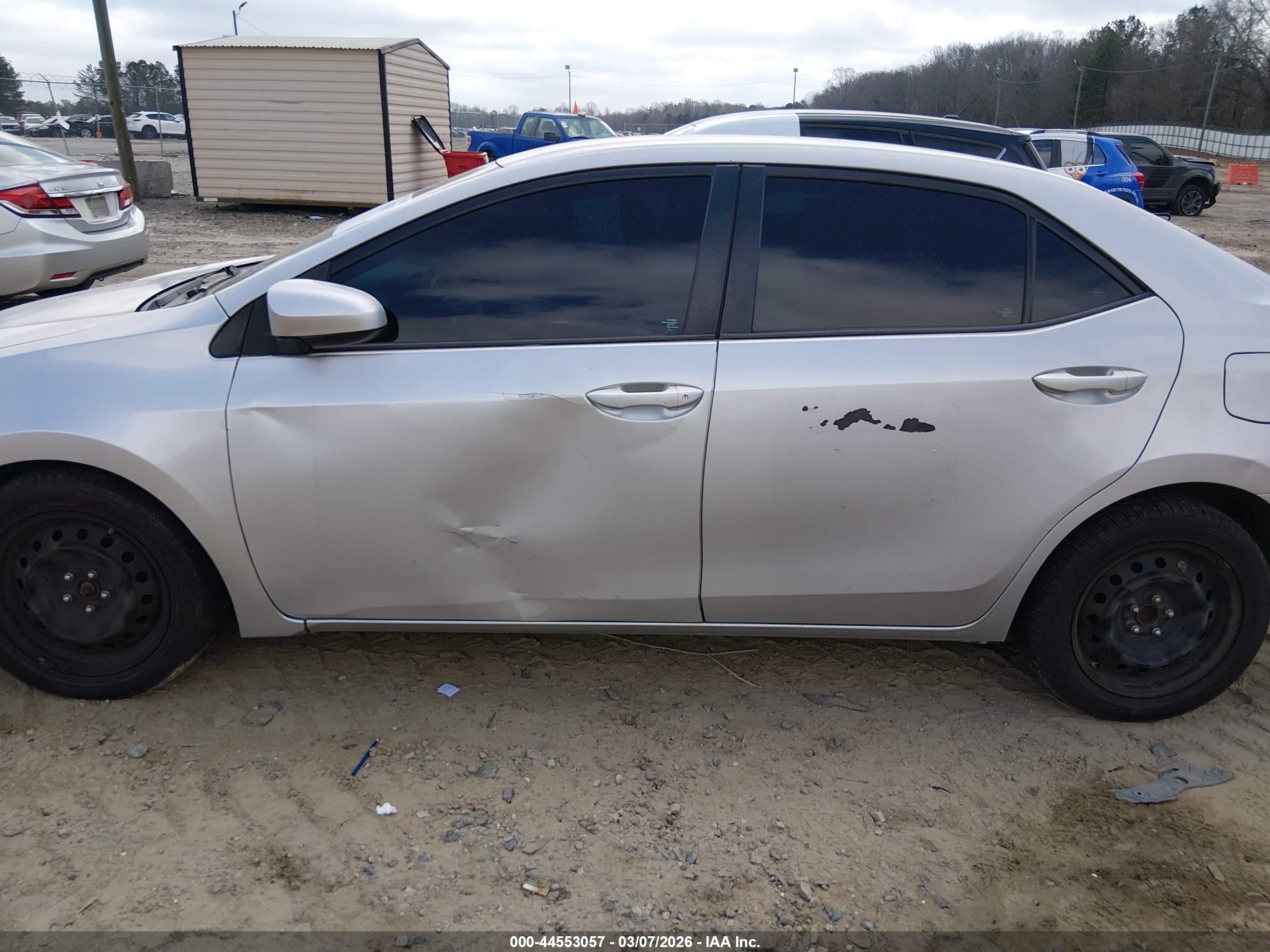 TOYOTA COROLLA image 6