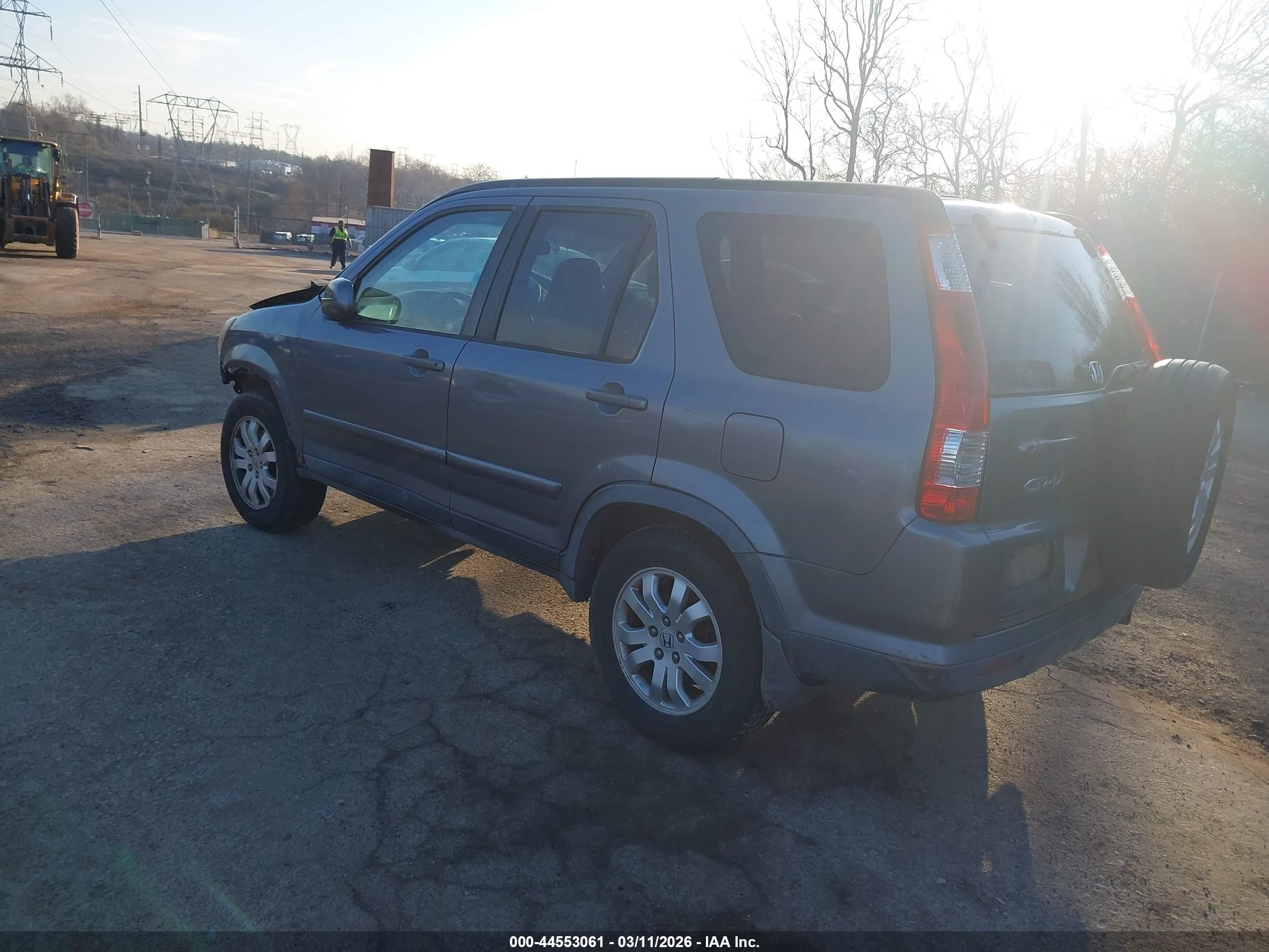 HONDA CR-V image 3