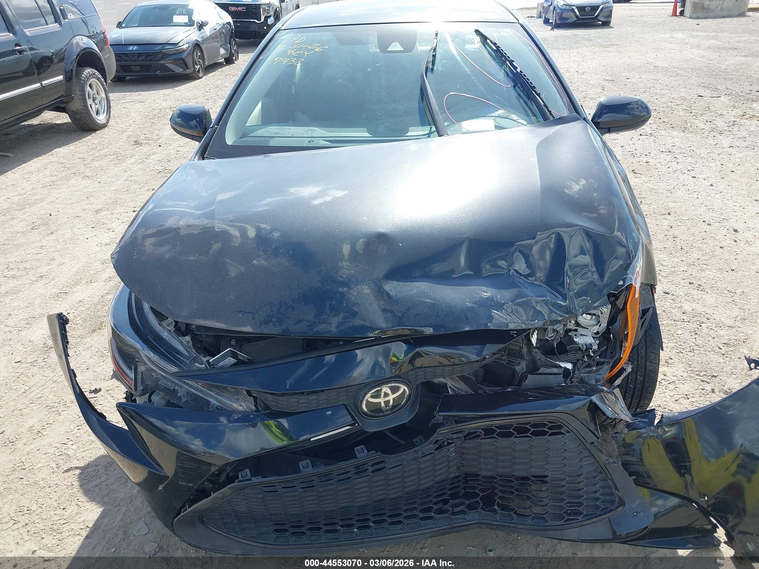 TOYOTA COROLLA image 6