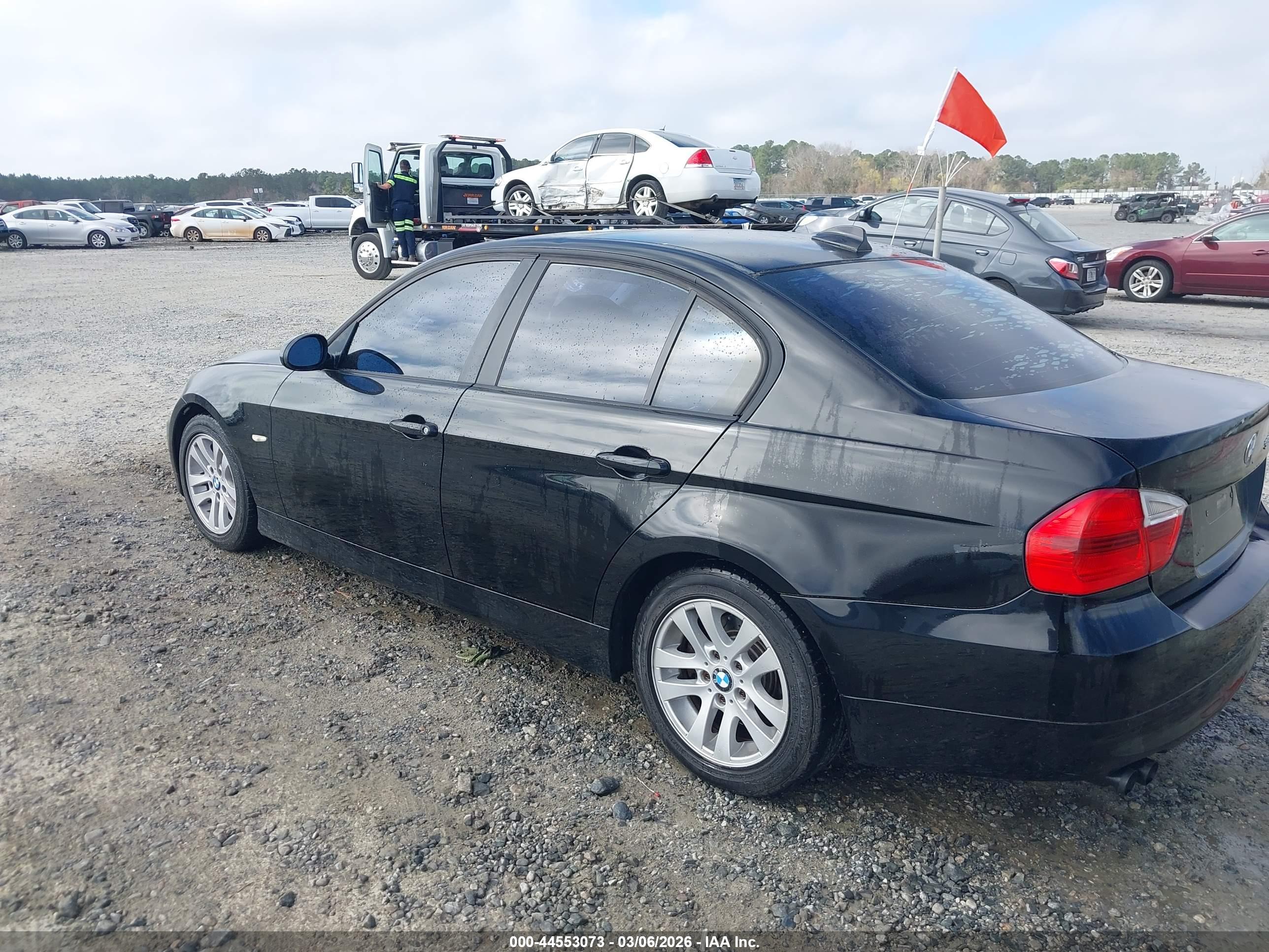 BMW 328I image 3