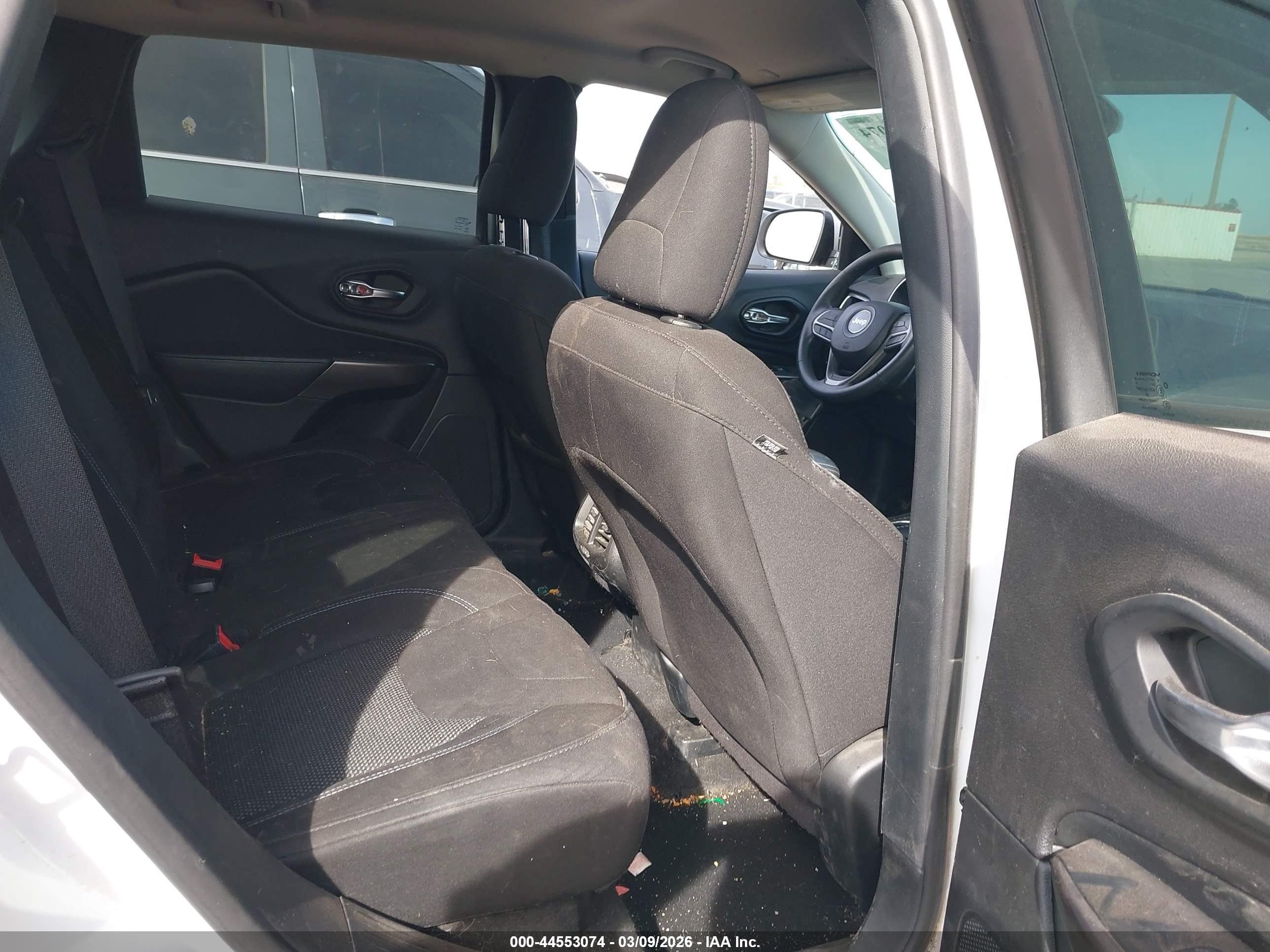 JEEP CHEROKEE image 8