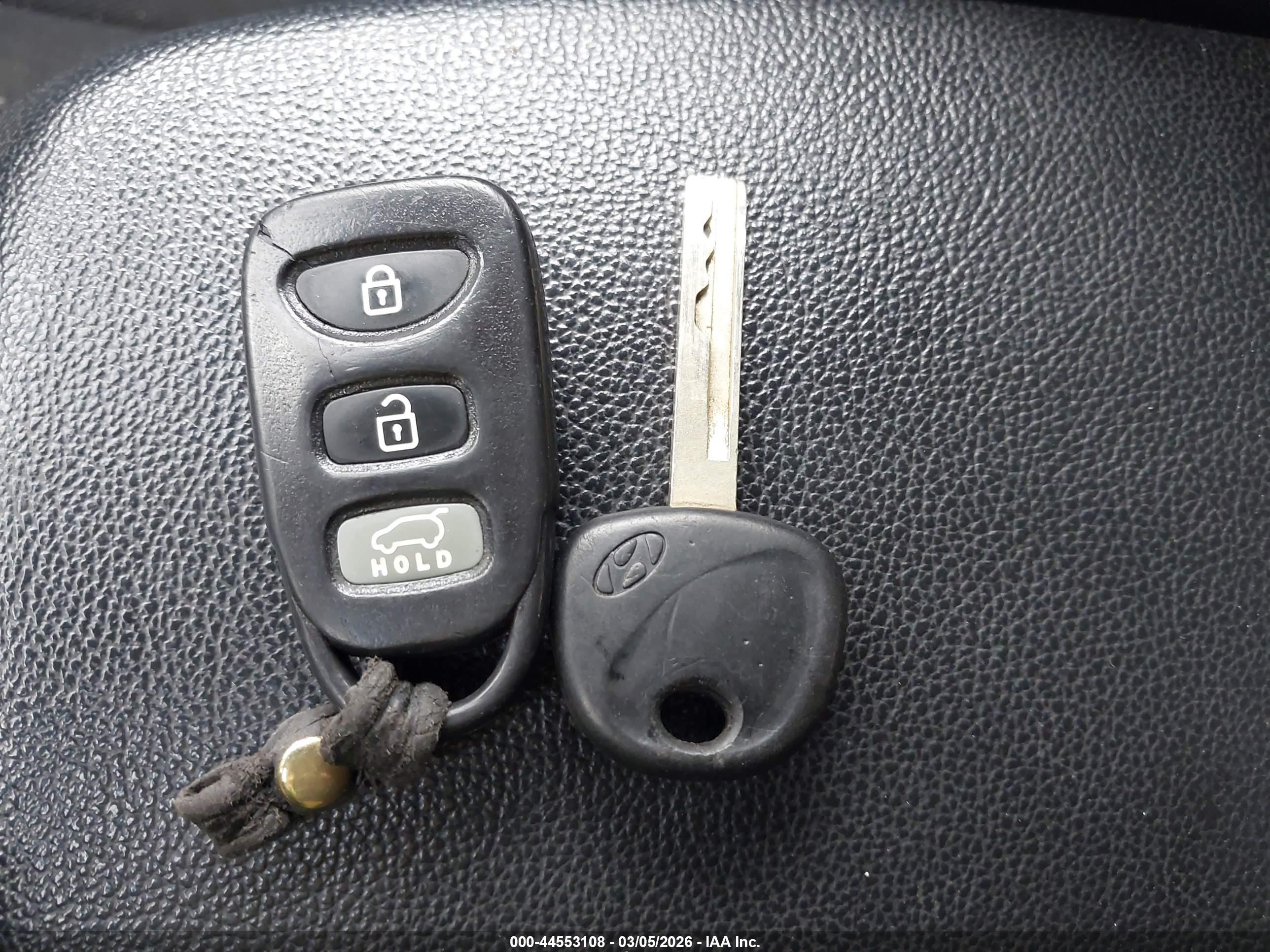 HYUNDAI ELANTRA image 11