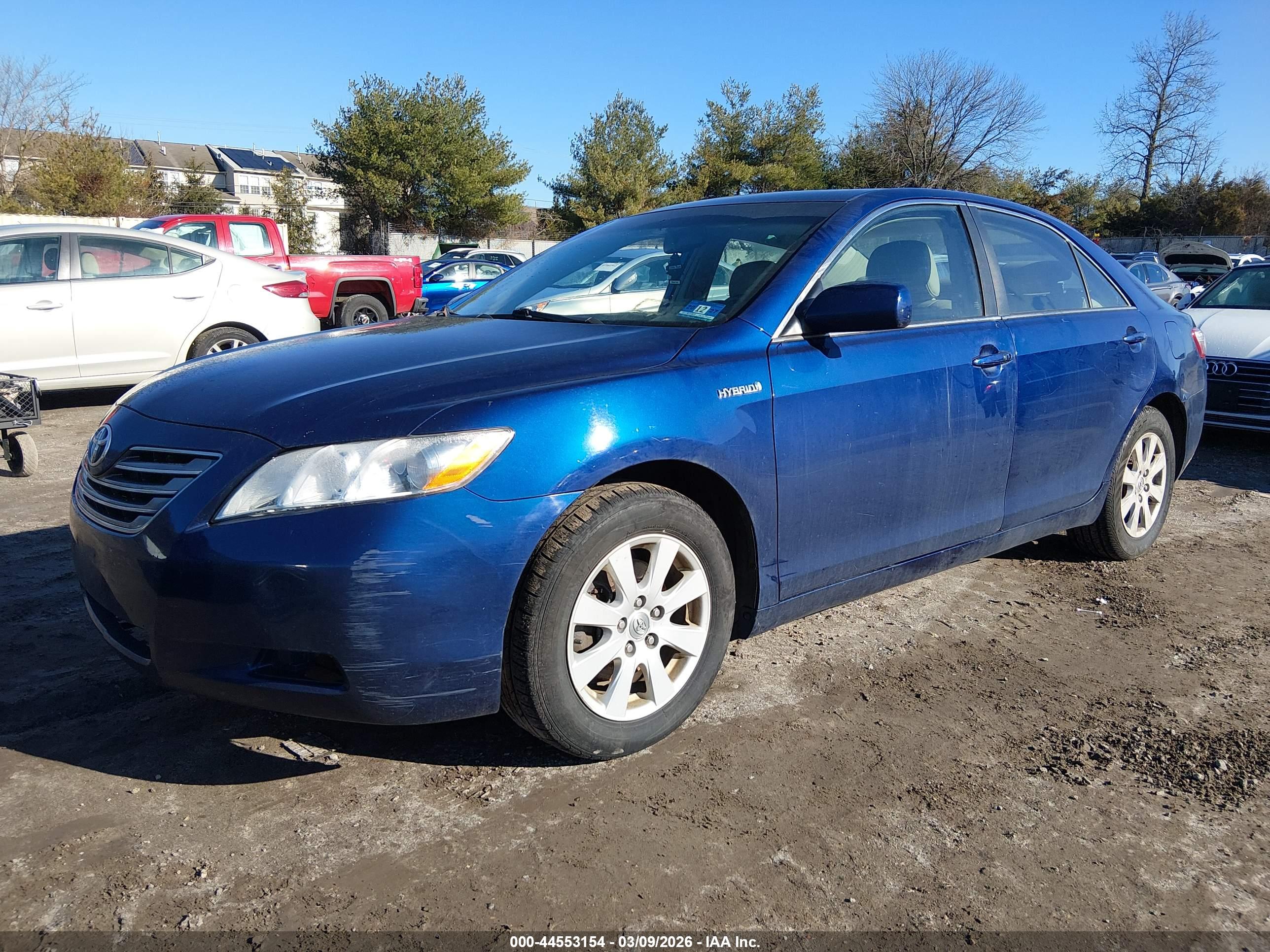 TOYOTA CAMRY image 2