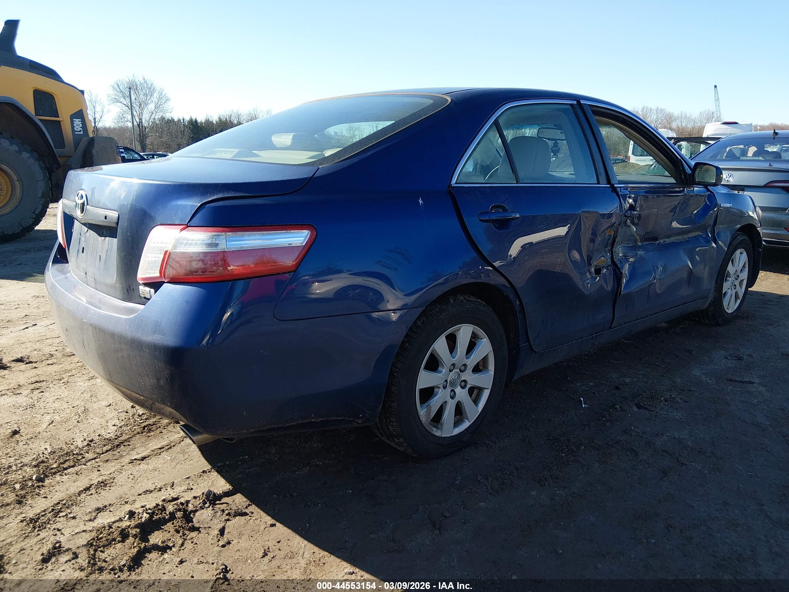 TOYOTA CAMRY image 4