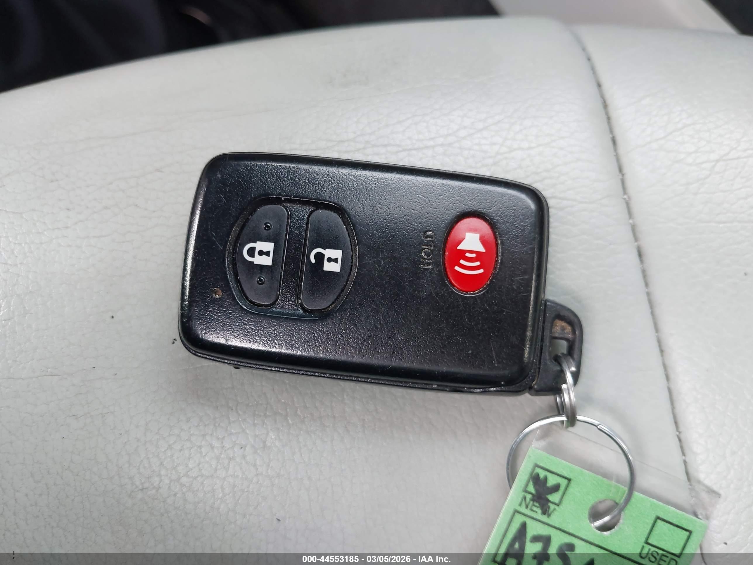 TOYOTA PRIUS image 11