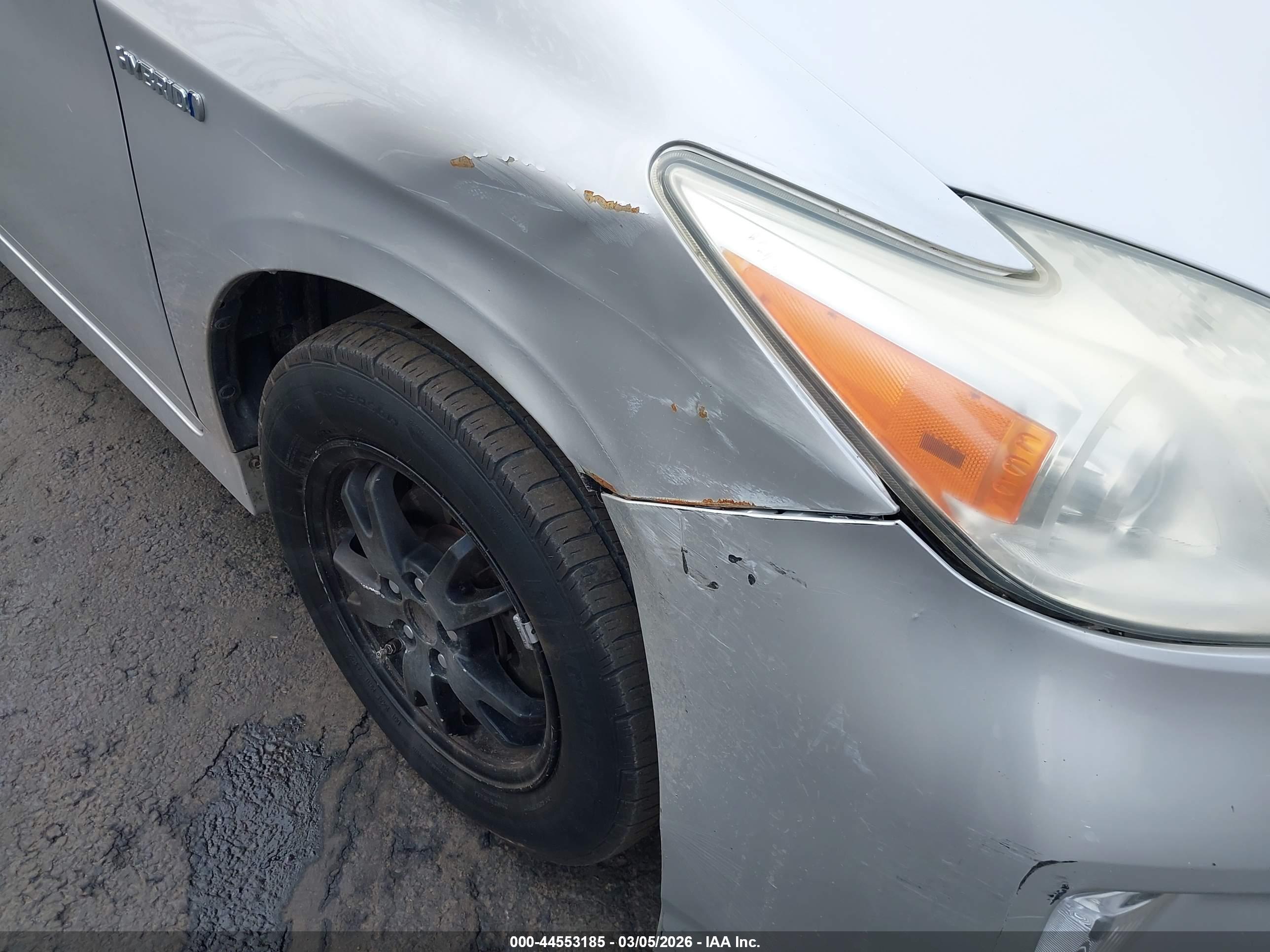 TOYOTA PRIUS image 6