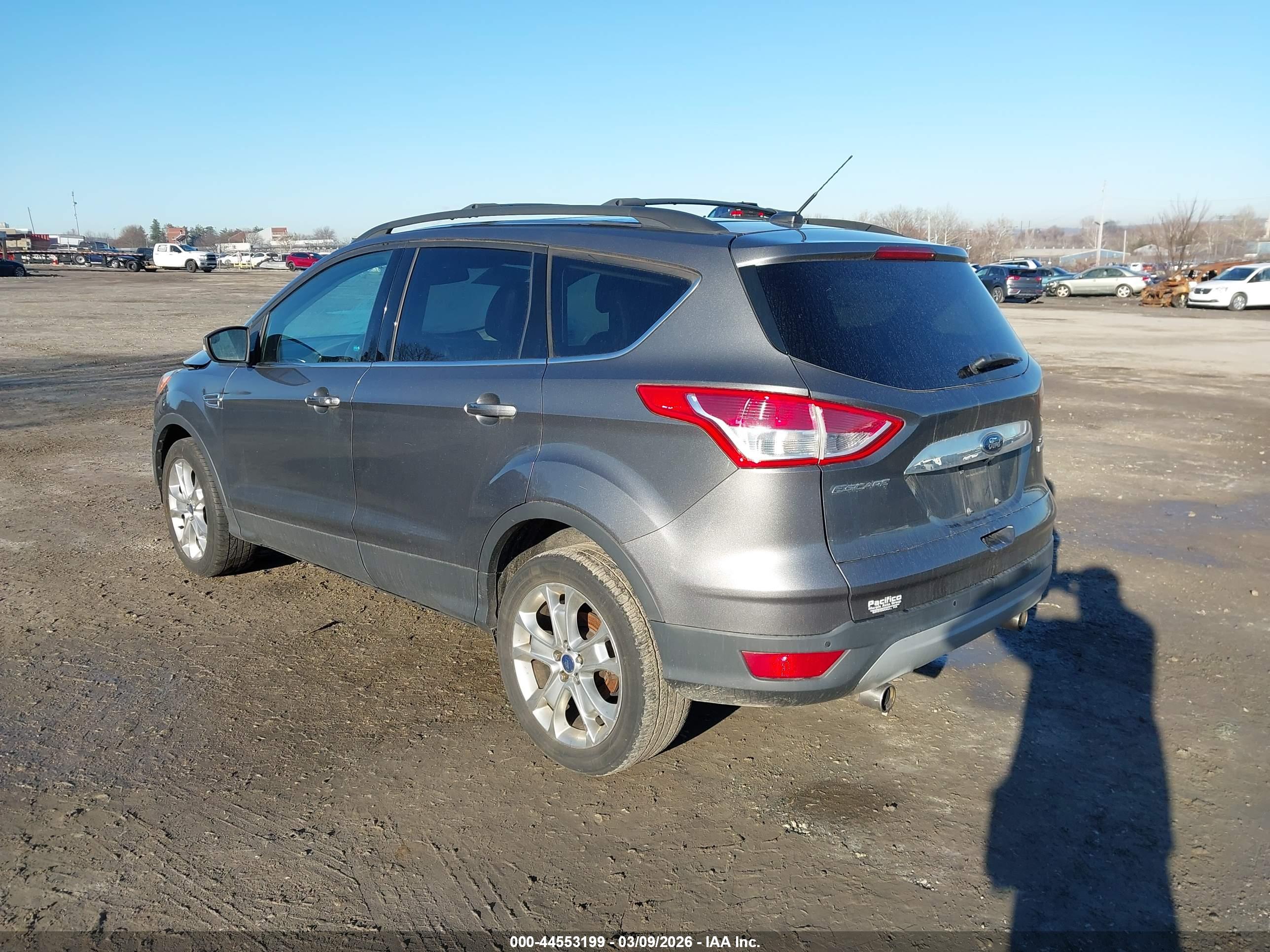 FORD ESCAPE image 3