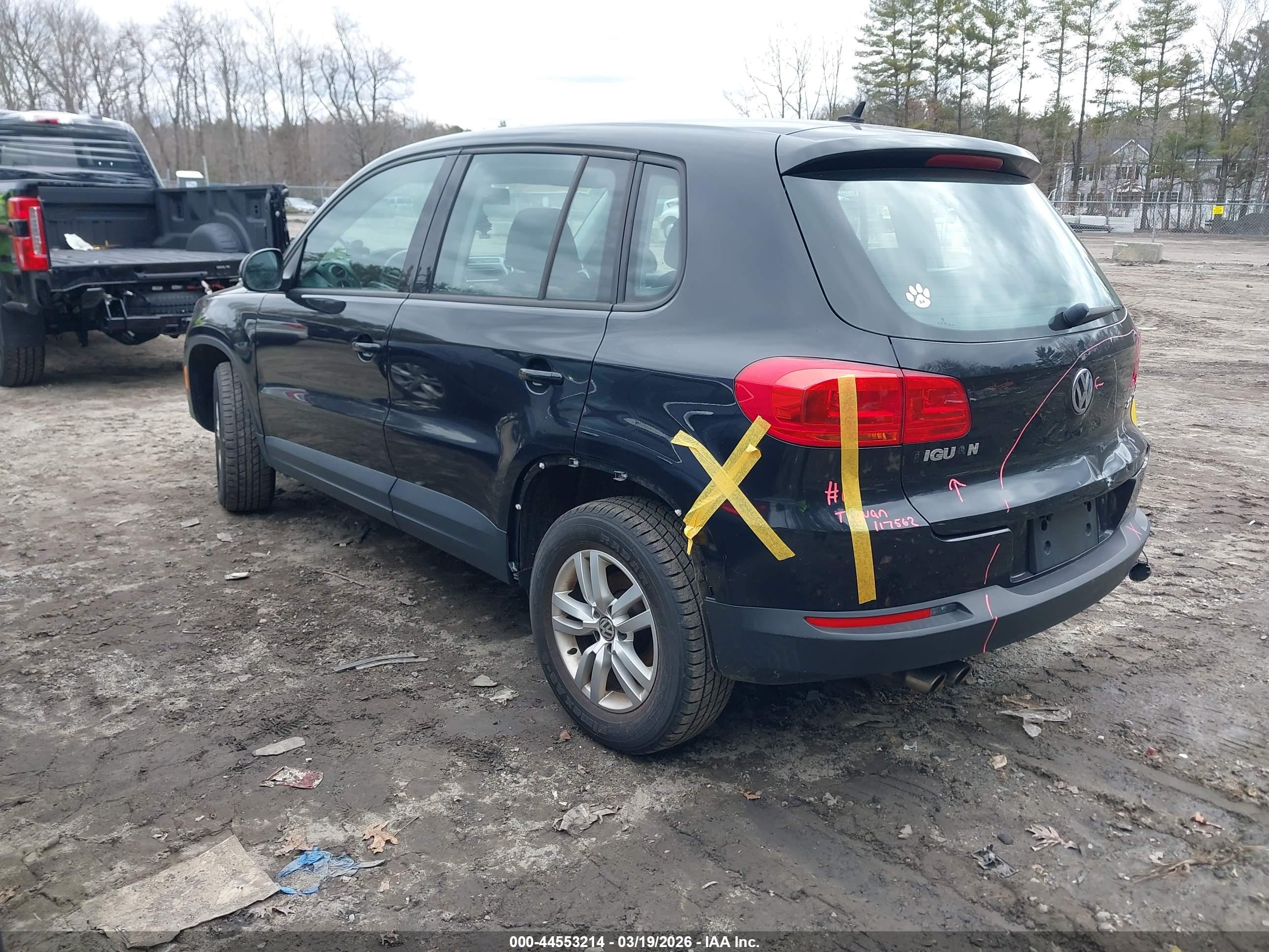 VOLKSWAGEN TIGUAN image 3