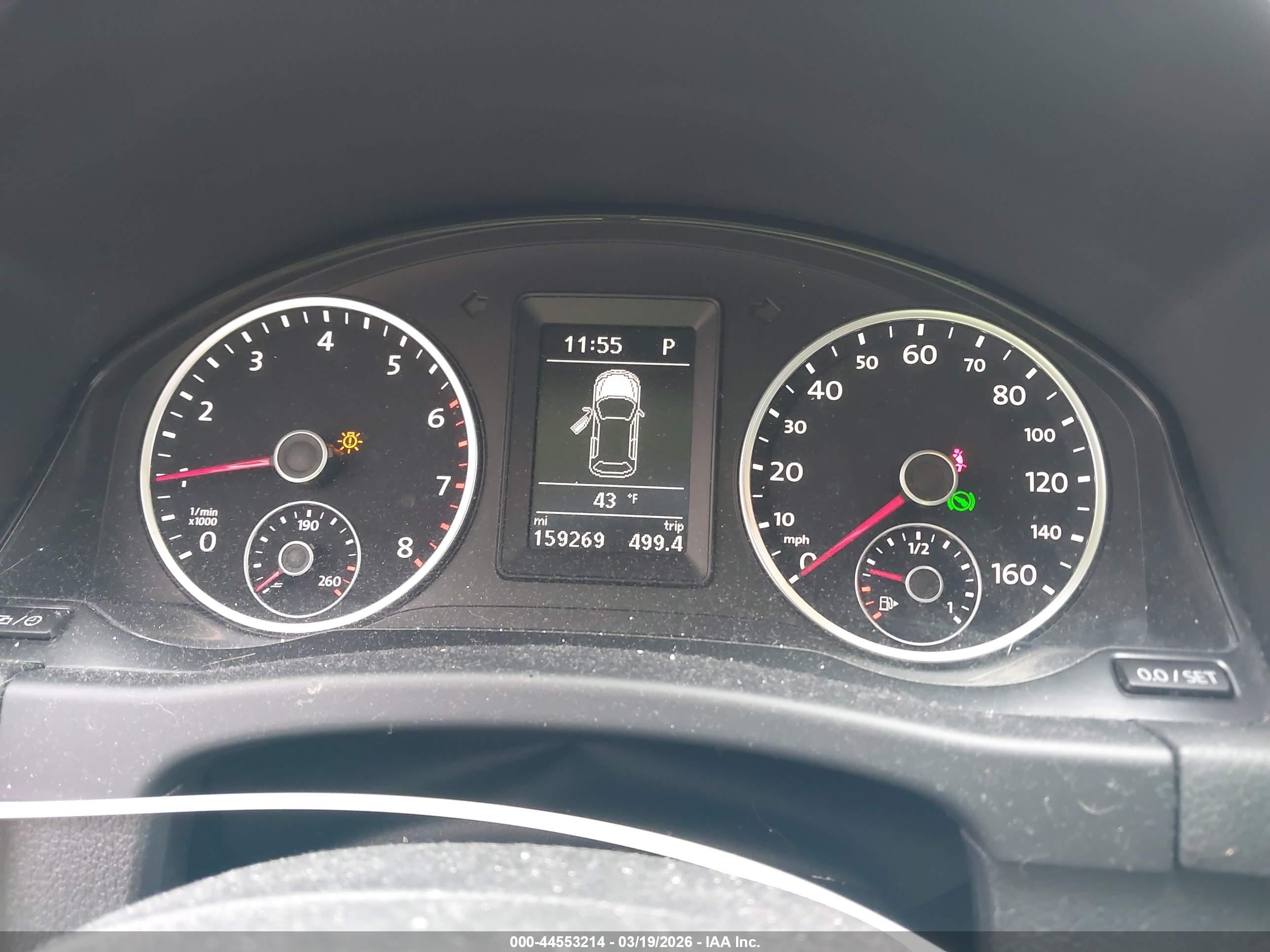 VOLKSWAGEN TIGUAN image 7