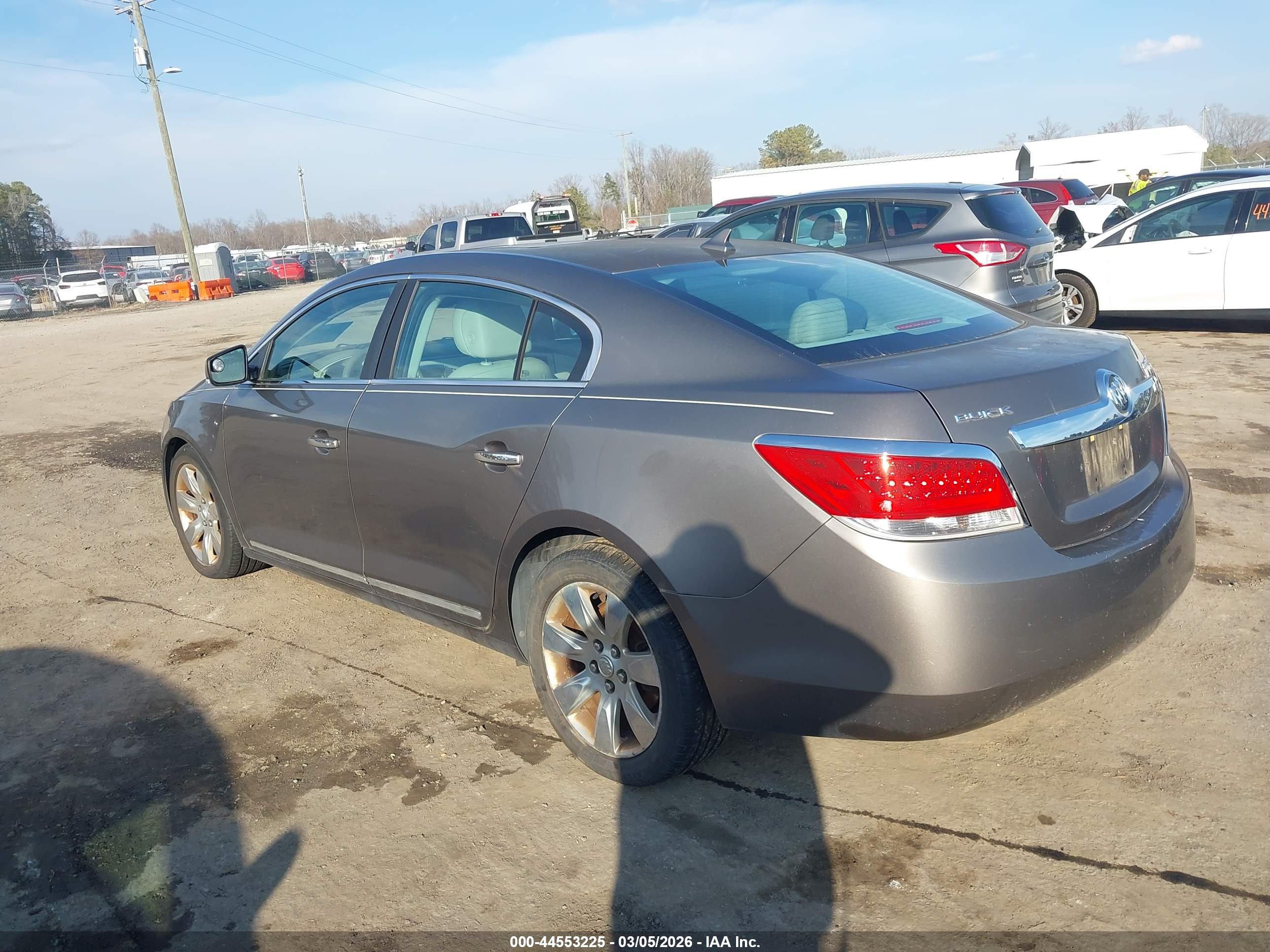 BUICK LACROSSE image 3