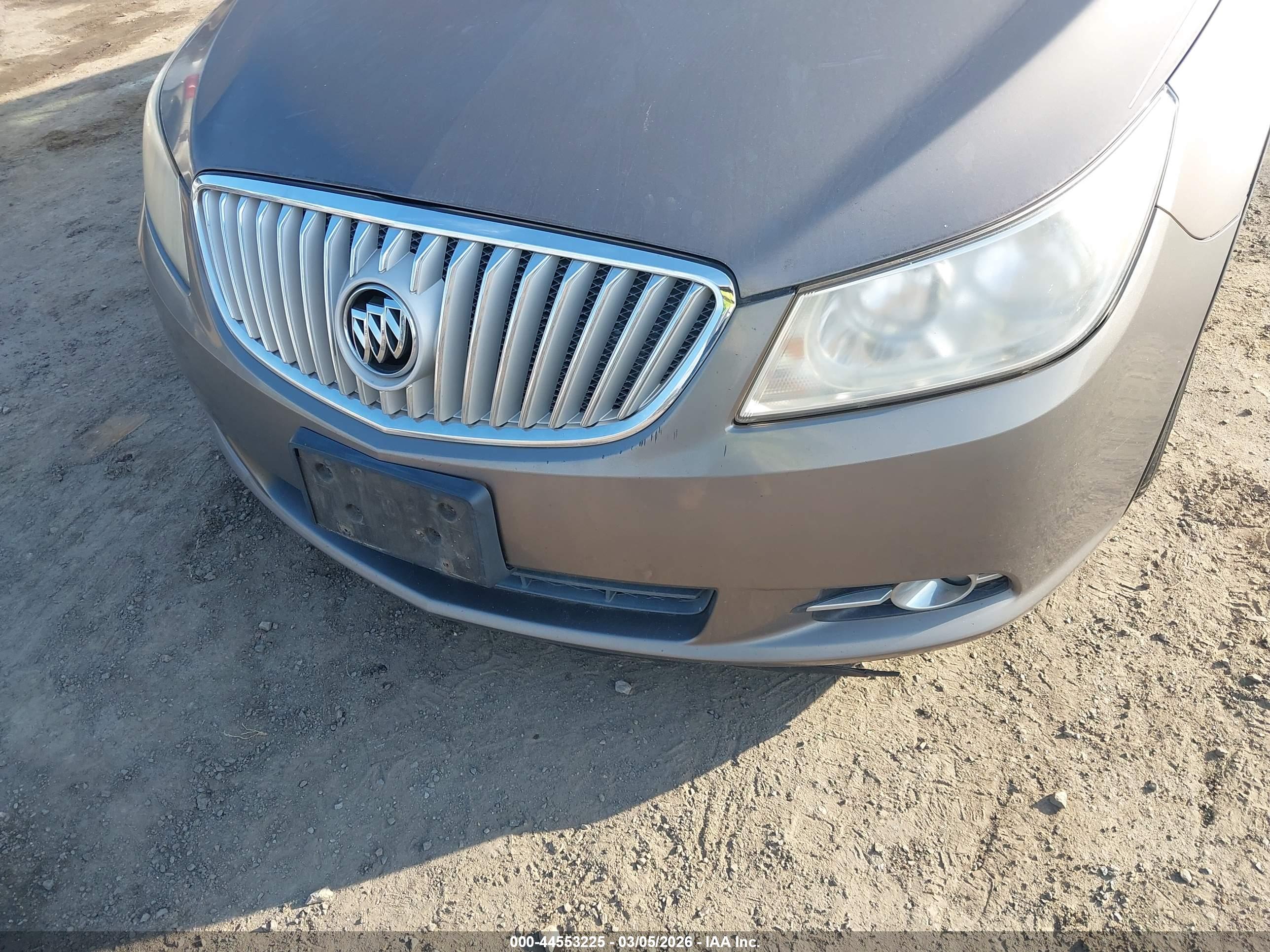 BUICK LACROSSE image 6