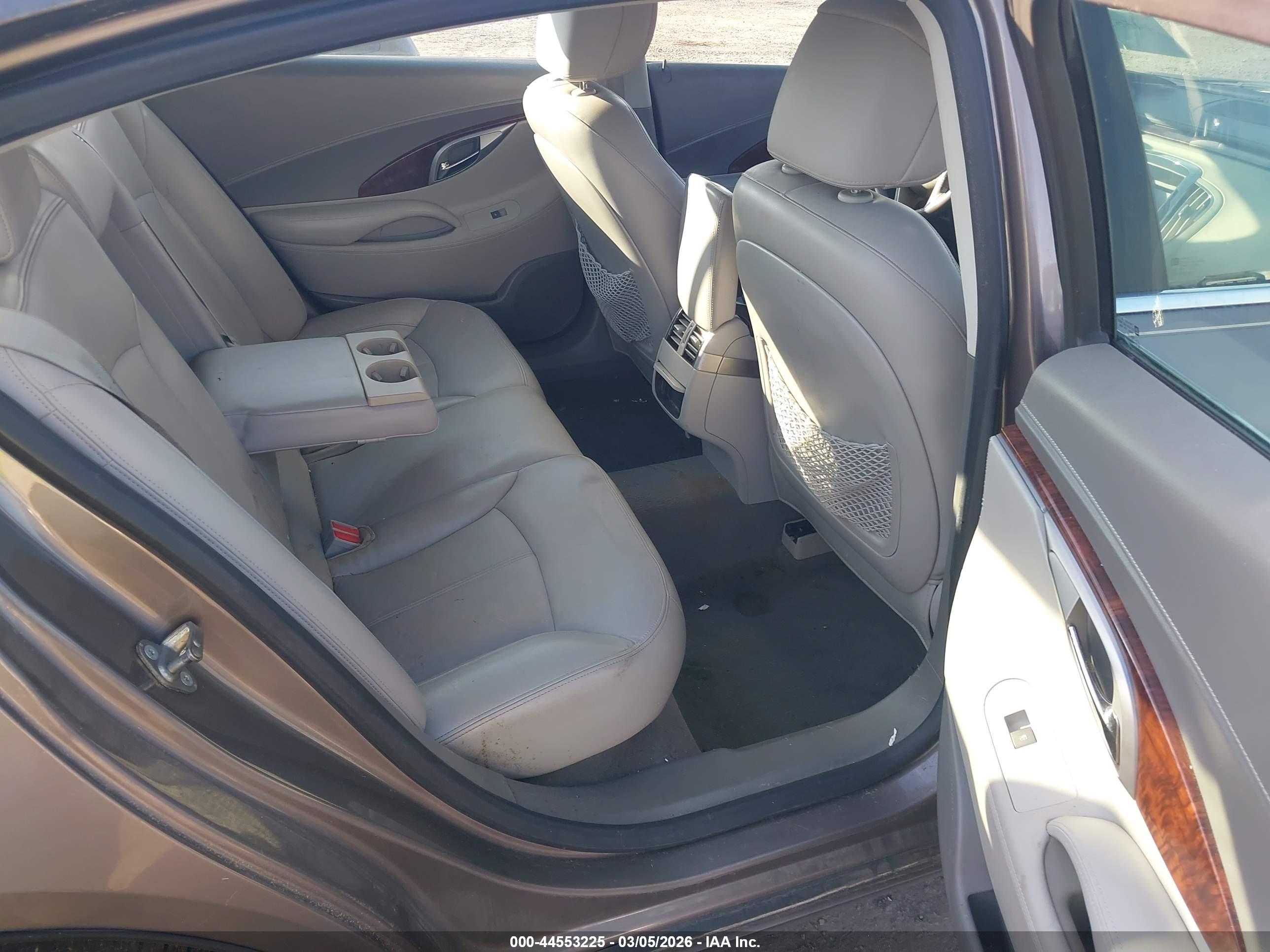 BUICK LACROSSE image 8