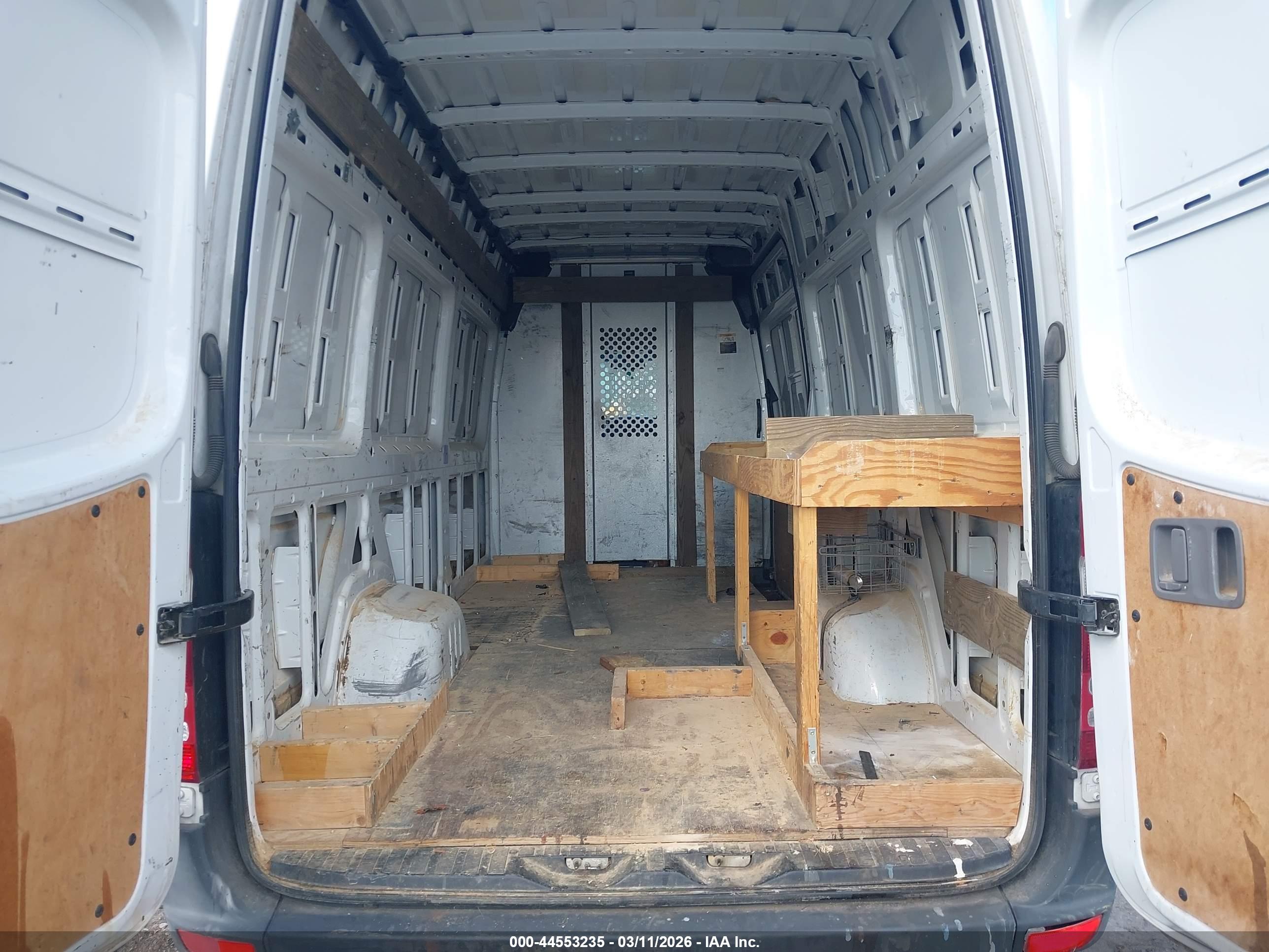 MERCEDES-BENZ SPRINTER image 8