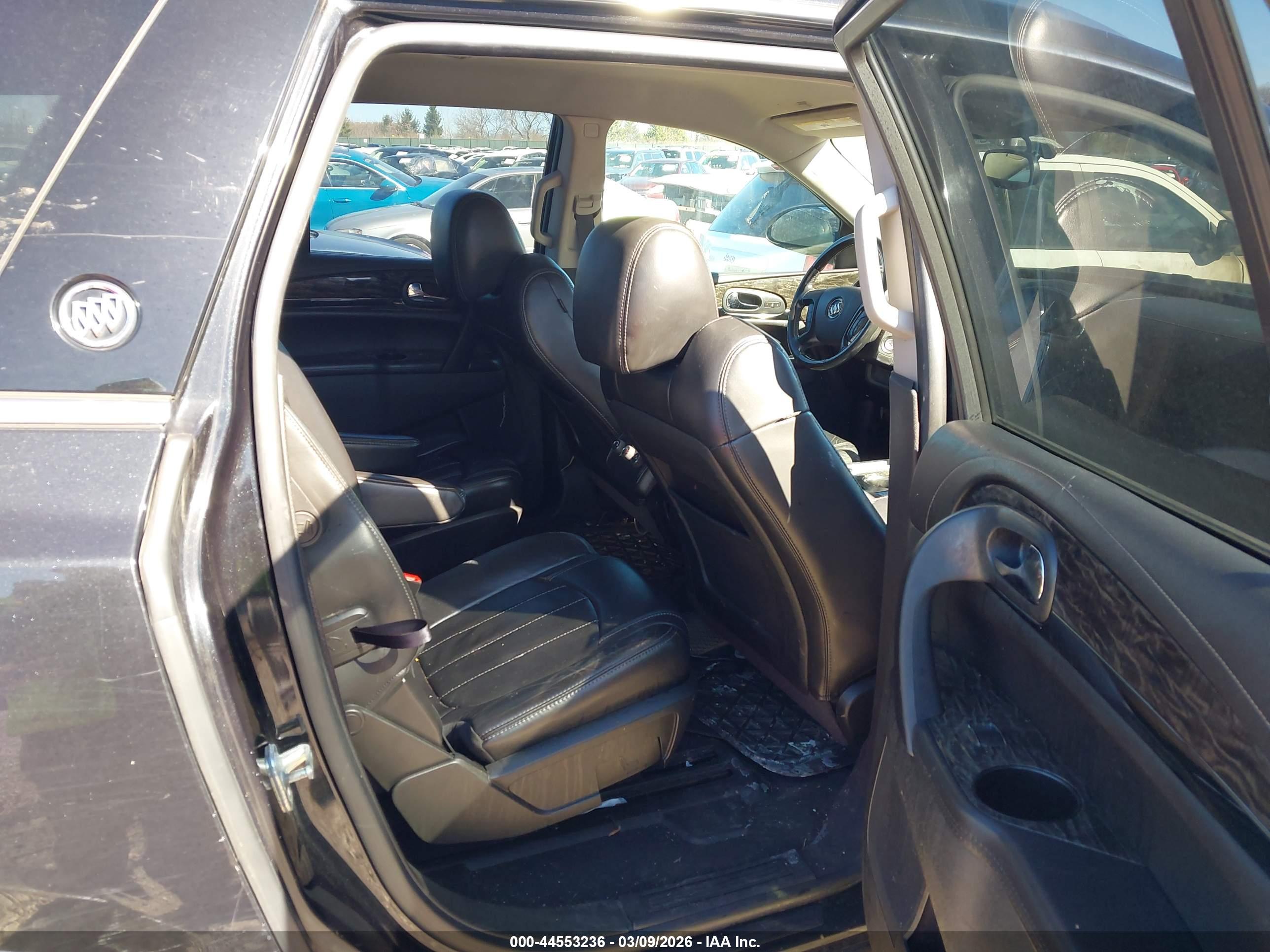 BUICK ENCLAVE image 8