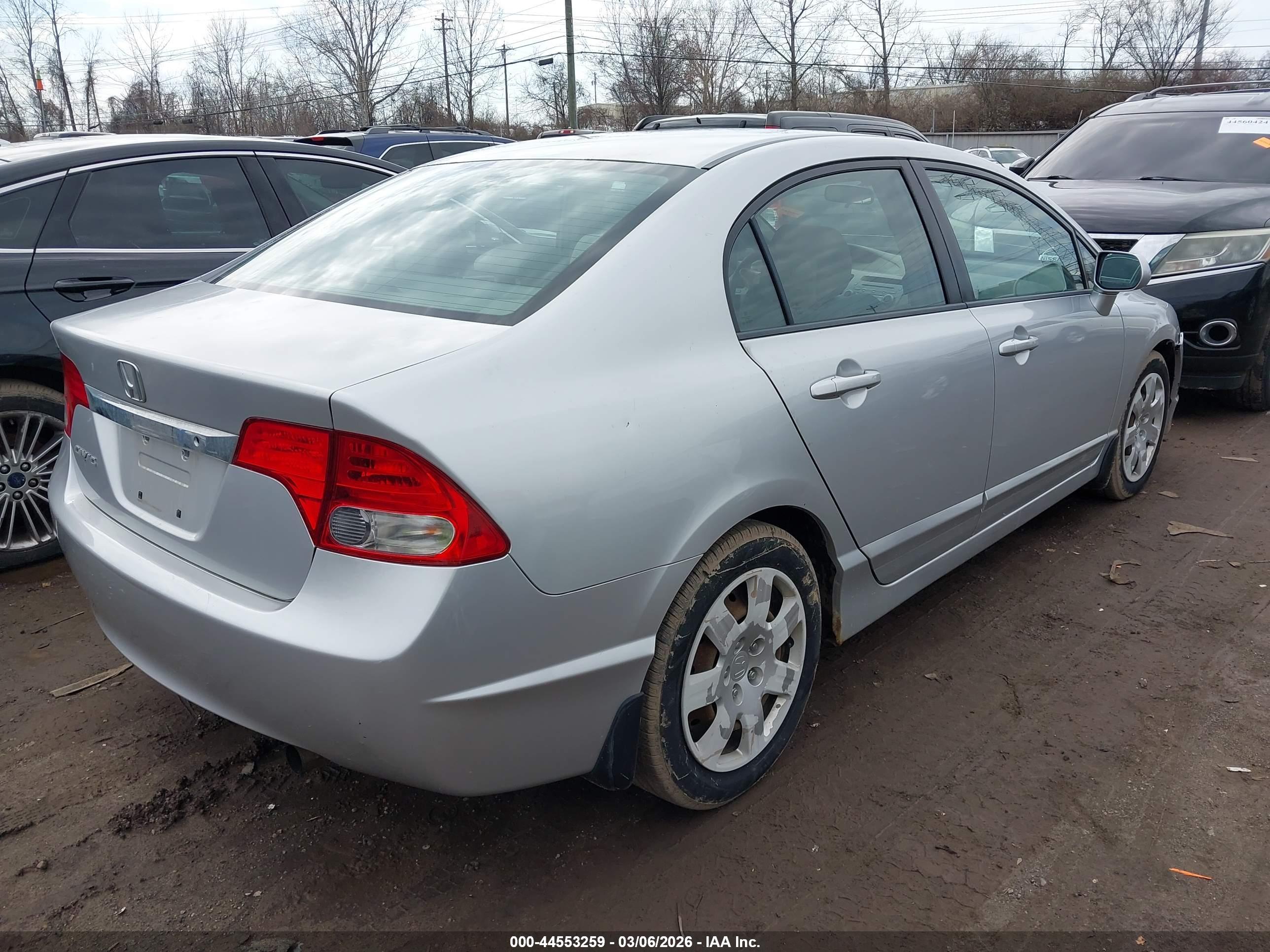 HONDA CIVIC image 4