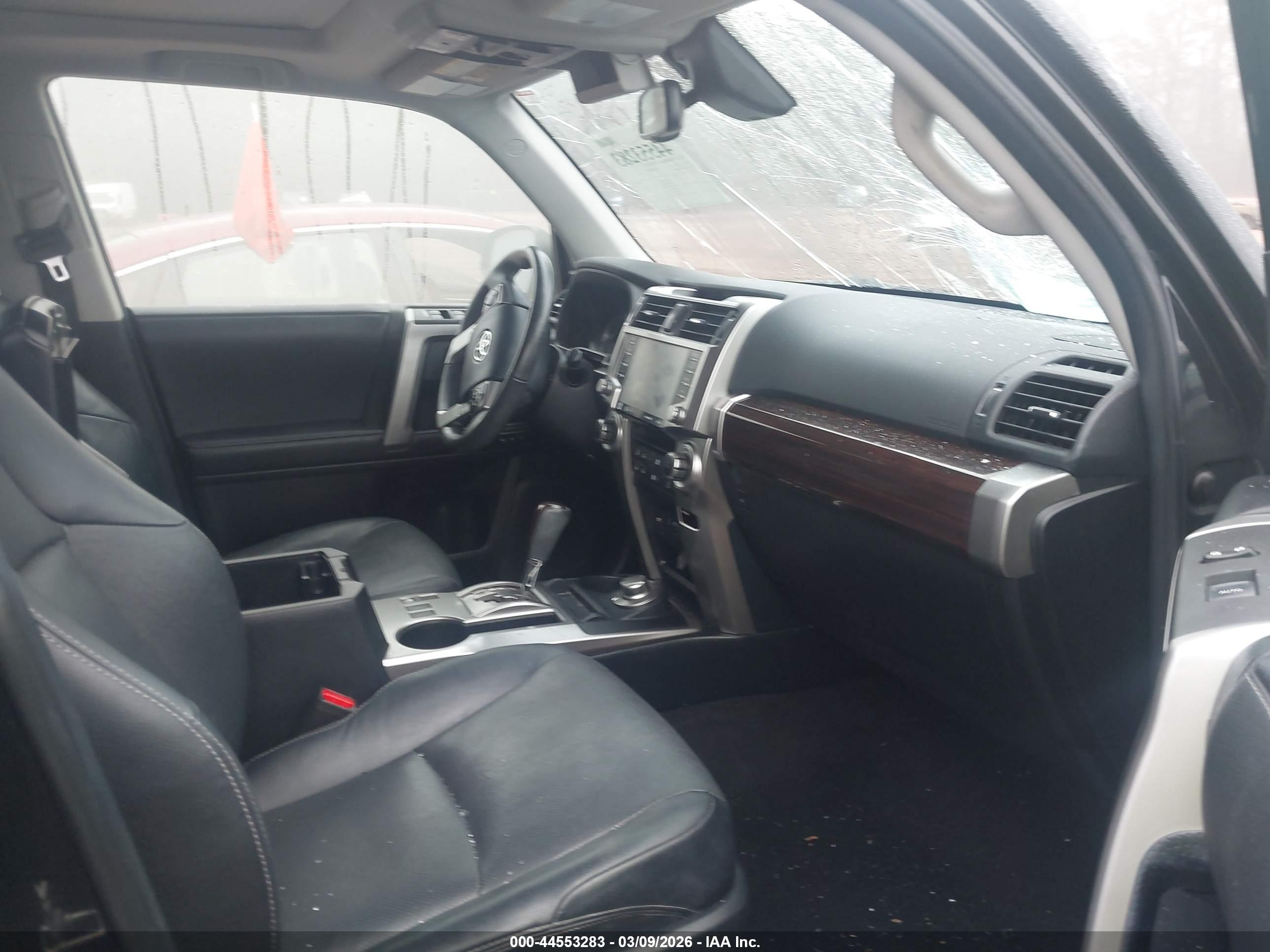 TOYOTA 4RUNNER image 5