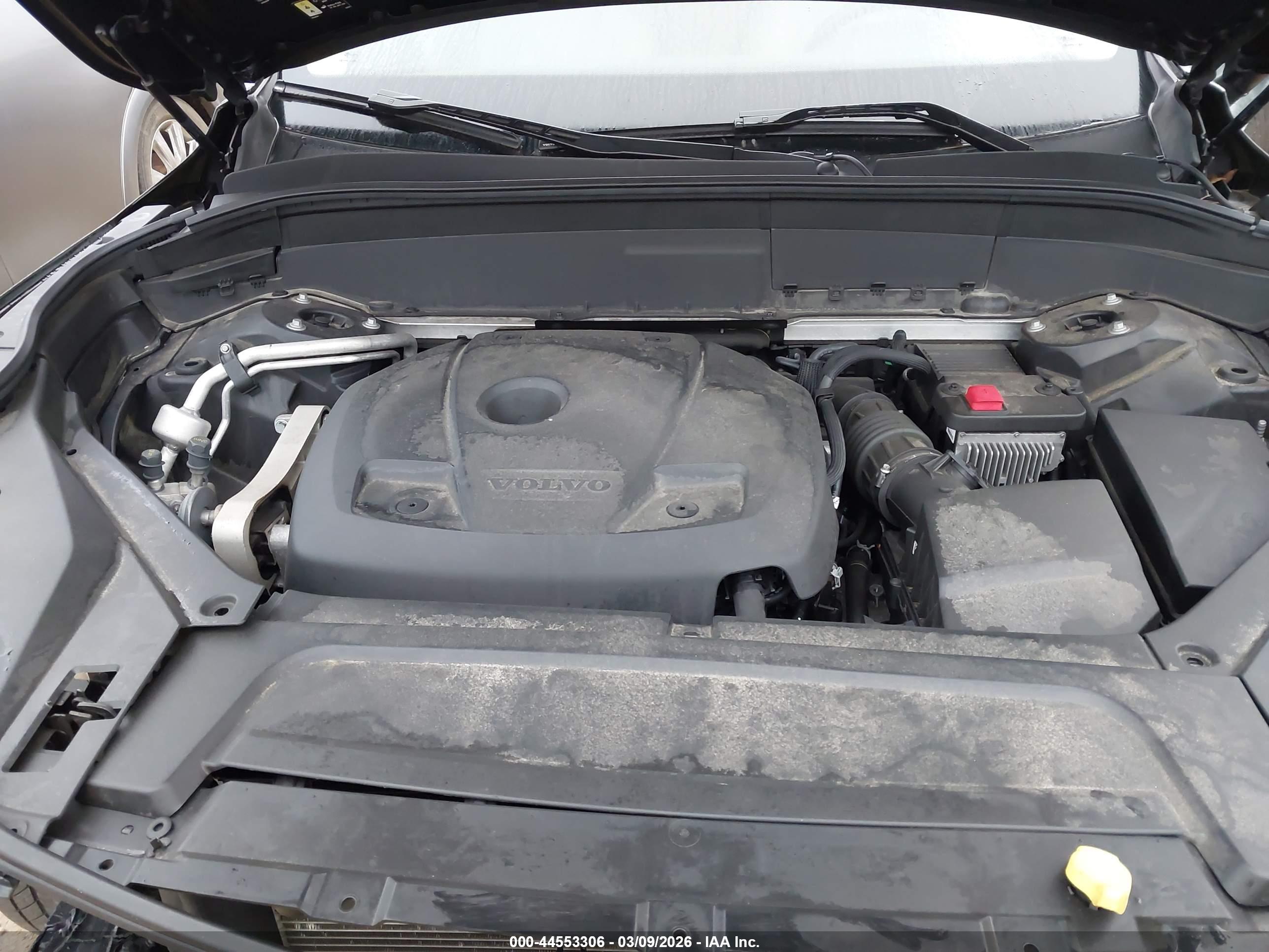 VOLVO XC90 image 10