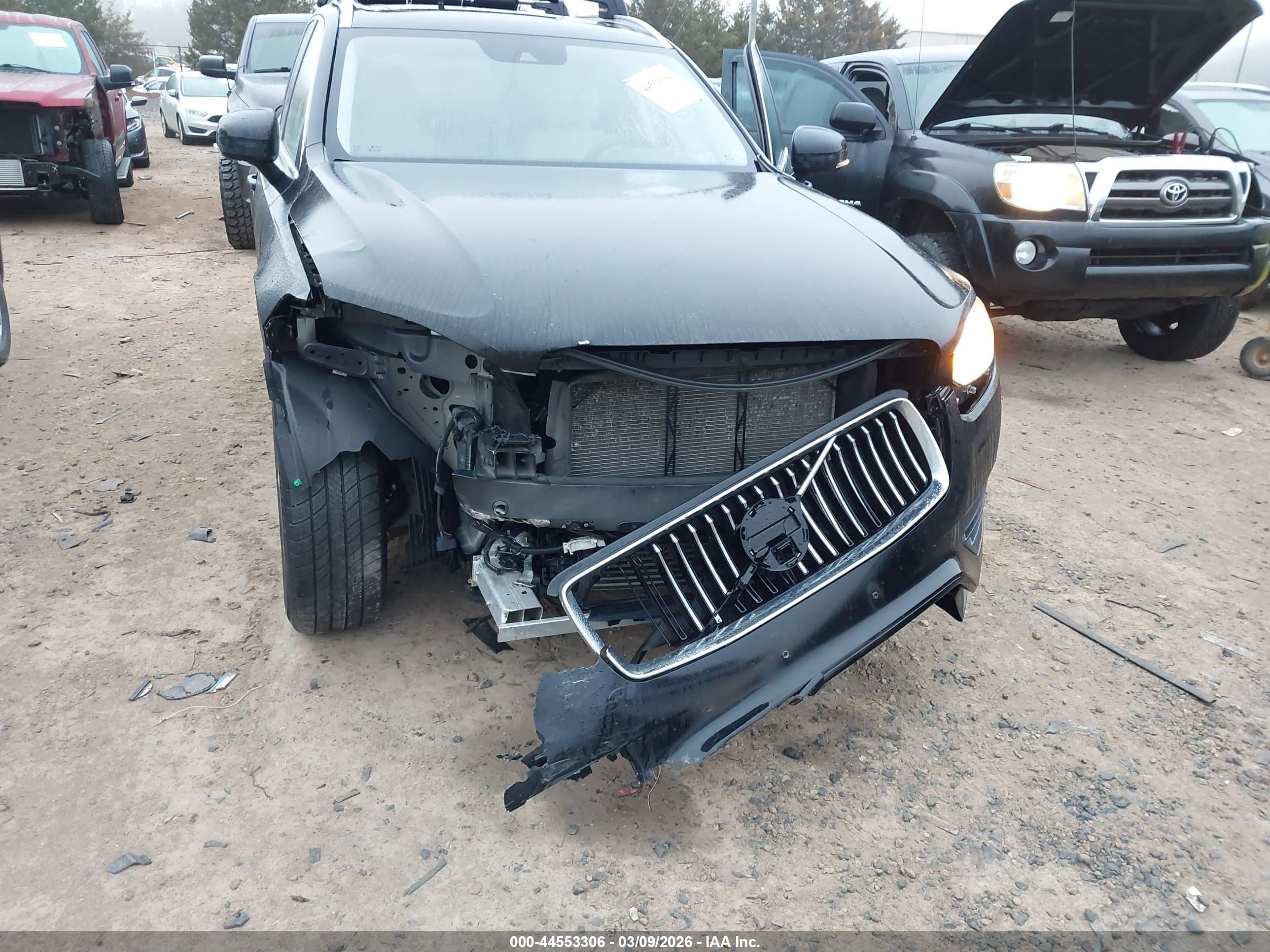 VOLVO XC90 image 6