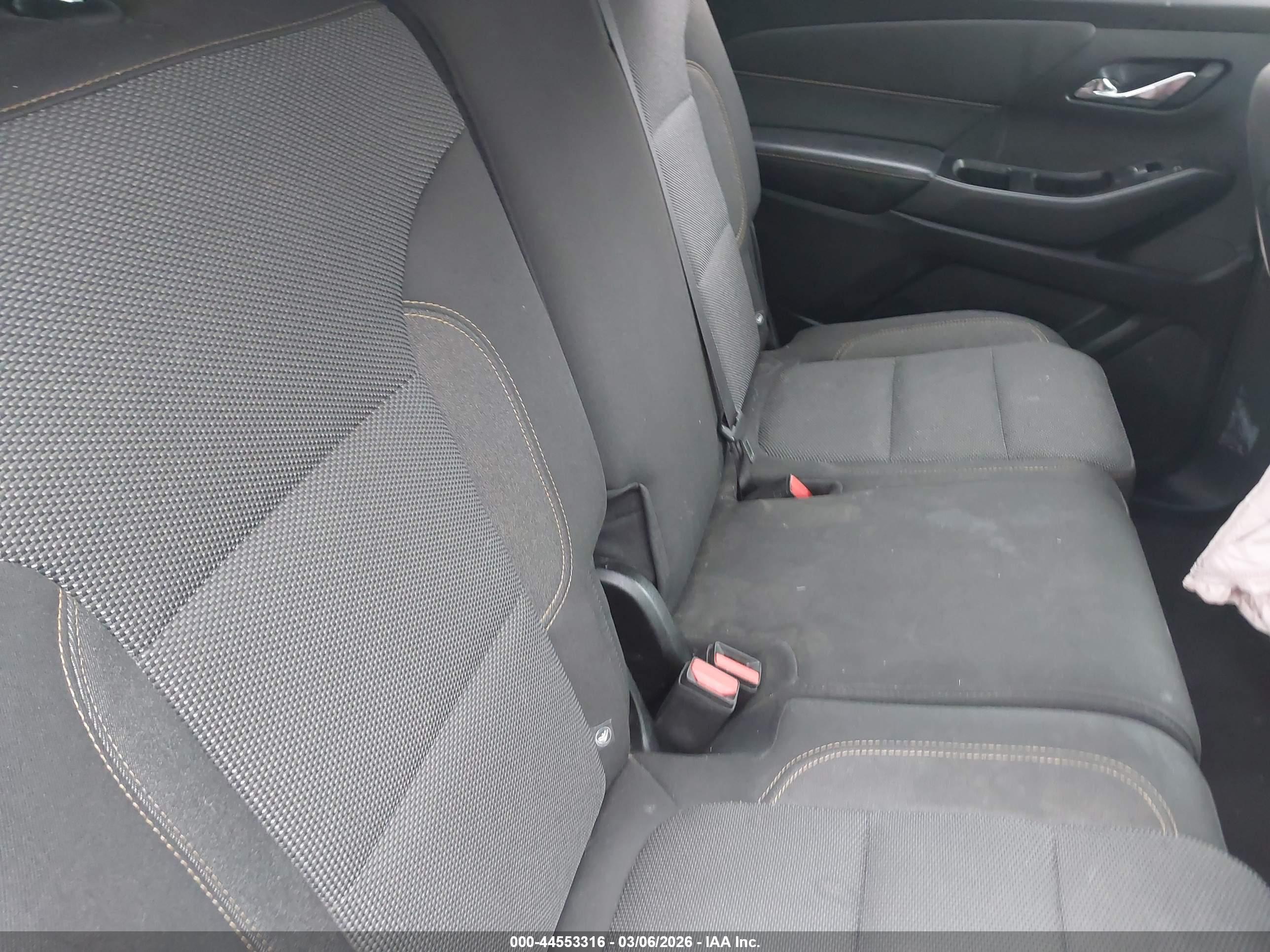 CHEVROLET TRAVERSE image 8